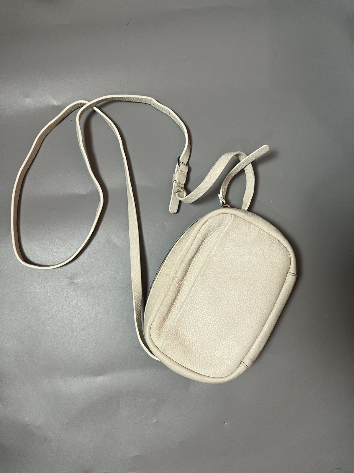 Balenciaga Balenciaga - Demna Gvasalia 2018 everyday xs camera bag Size ONE SIZE - 3 Thumbnail