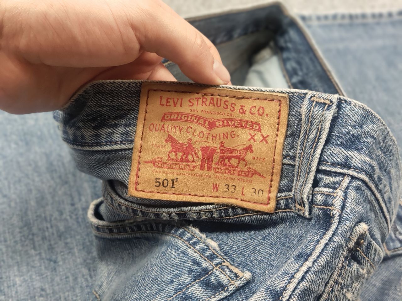 Levi's Vintage Levis 501 Straight Button Faded Denim Jeans Retro Size US 33 - 15 Thumbnail