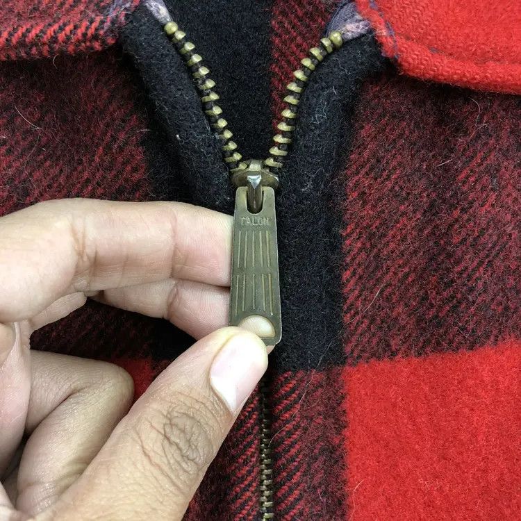 Woolrich Woolen Mills Vintage Woolrich Red Plaid Wool Jacket Size US L / EU 52-54 / 3 - 3 Thumbnail