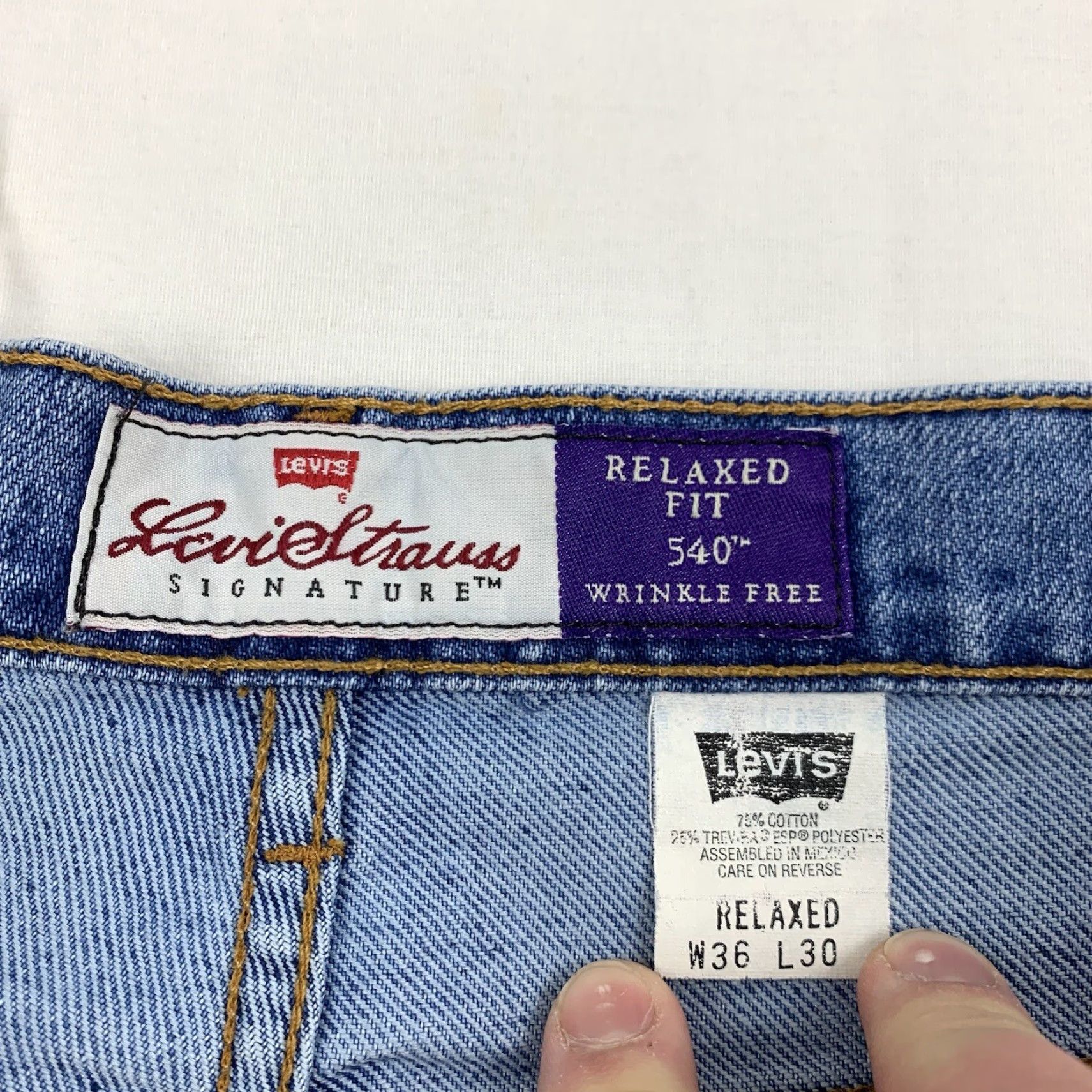 Levi's VINTAGE Levi's 540 Jeans Men 36x30 Blue Relaxed Denim Grunge Faded Brown Tab Y2K Straight 90s Mens Size US 36 / EU 52 - 3 Thumbnail