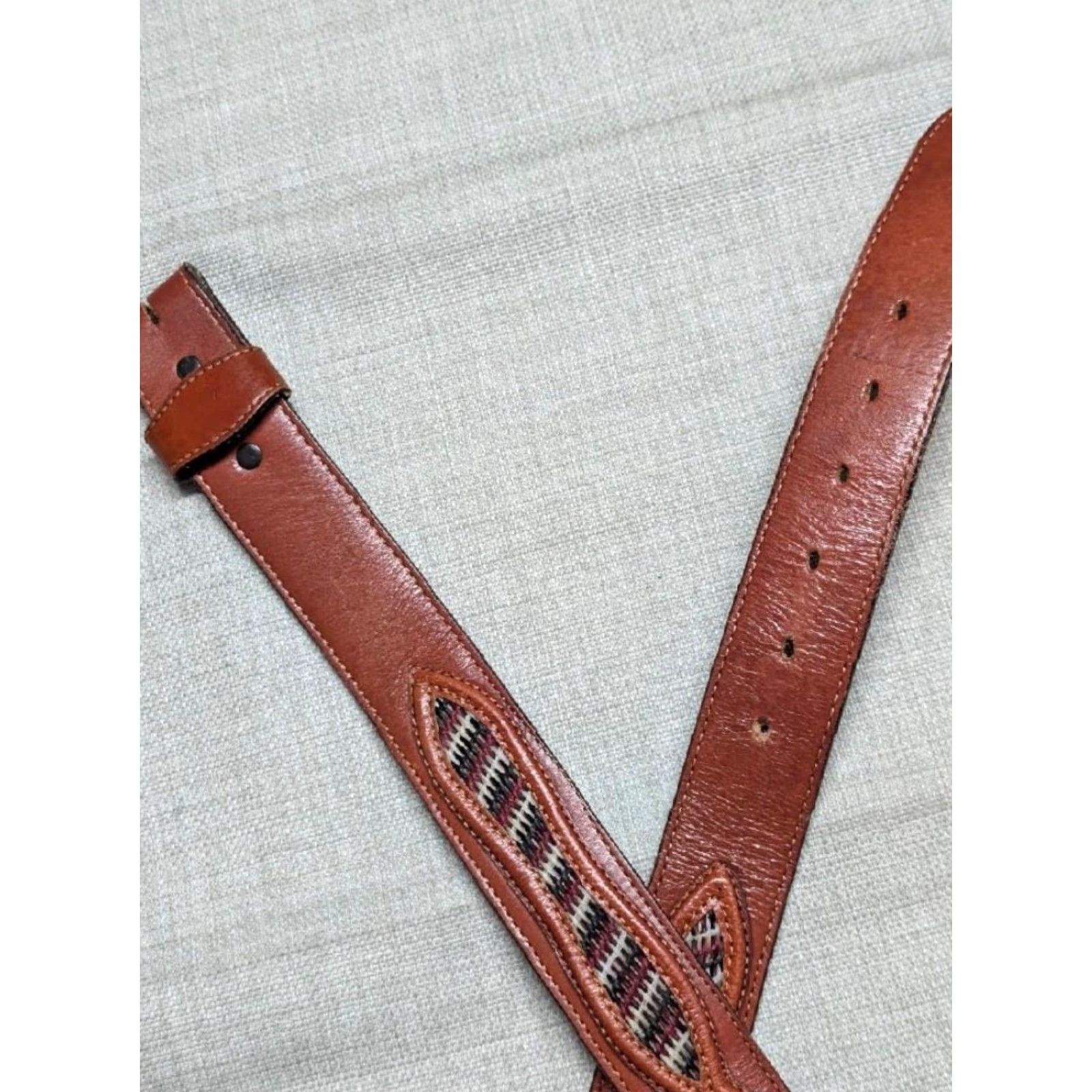 Vintage VINTAGE Nocona belt HORSE HAIR braided inset Western belt 1-1/2" 44 brown Mens Size 44 - 4 Thumbnail