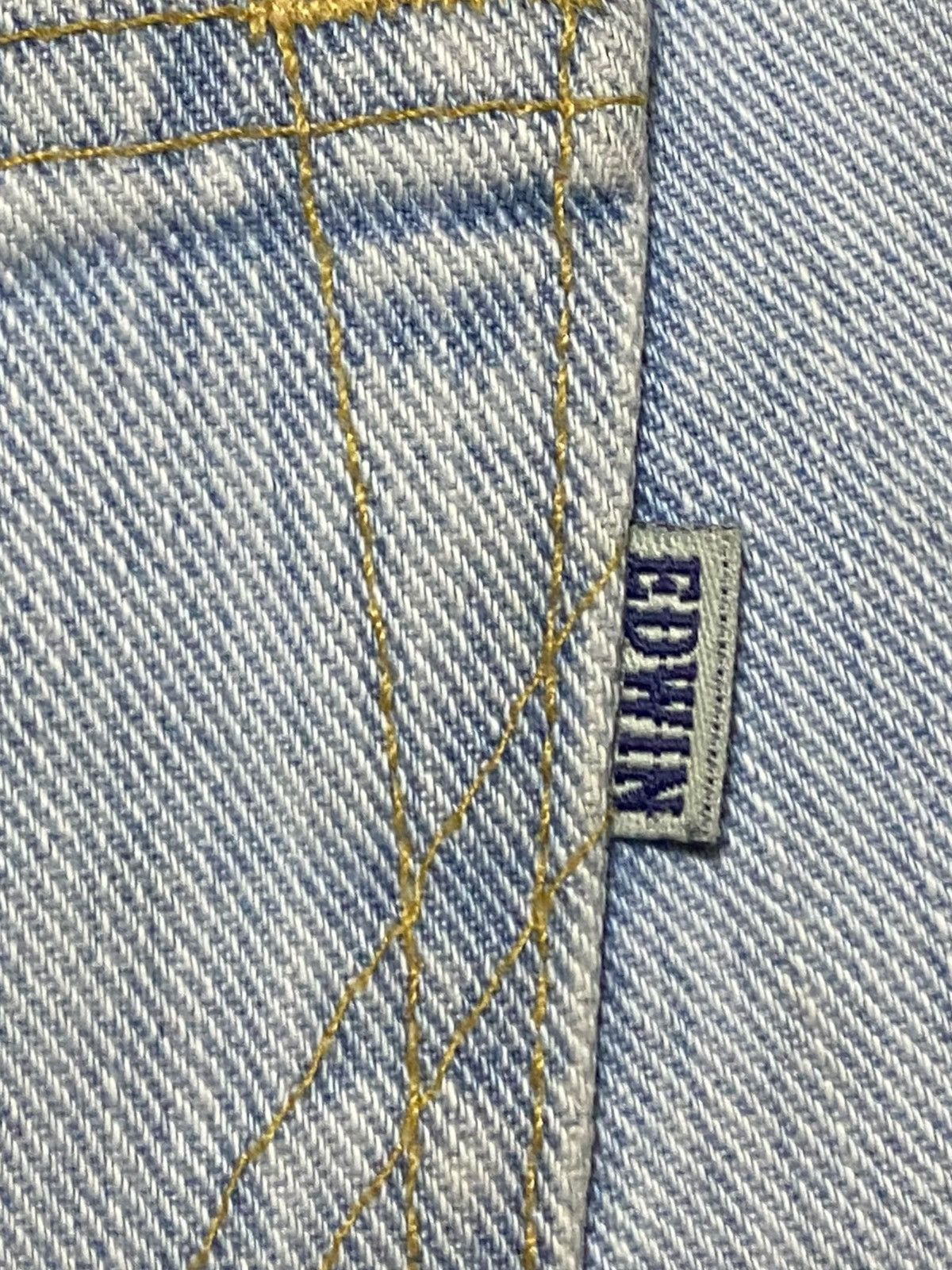 Edwin Vintage Japanese Brand Edwin Faded Light Blue Loose Jeans Size US 35 - 12 Thumbnail