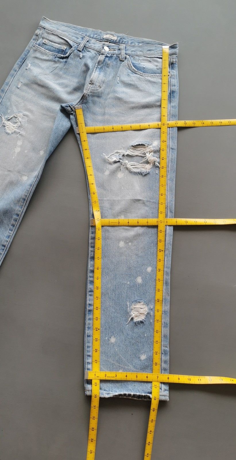 Japanese Brand GF Moment Back Hit Distressed Denim Jean Size US 33 - 9 Thumbnail