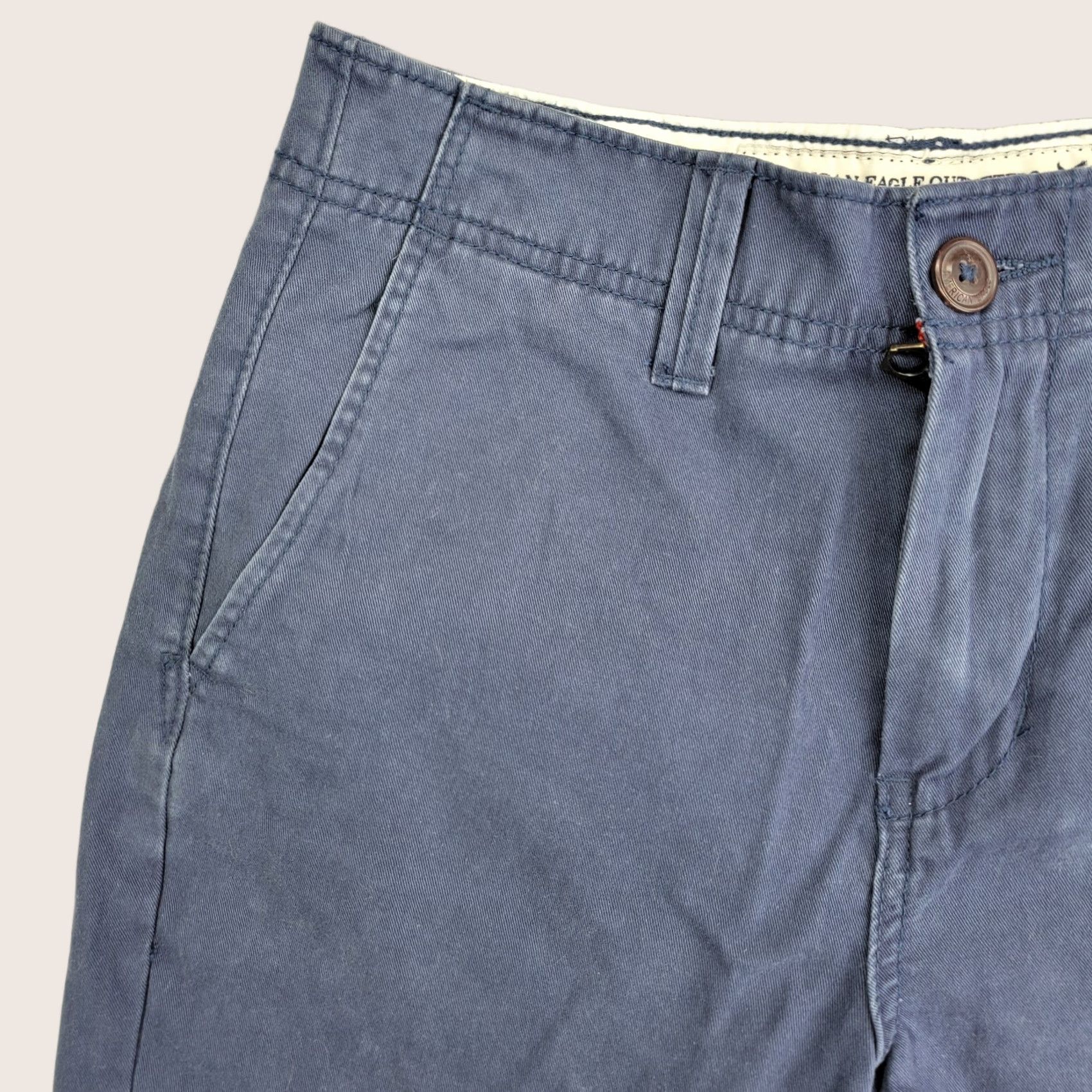 American Eagle Outfitters VINTAGE American Eagle Longboard Shorts Mens 26 navy Y2K chino Size US 26 / EU 42 - 1 Thumbnail