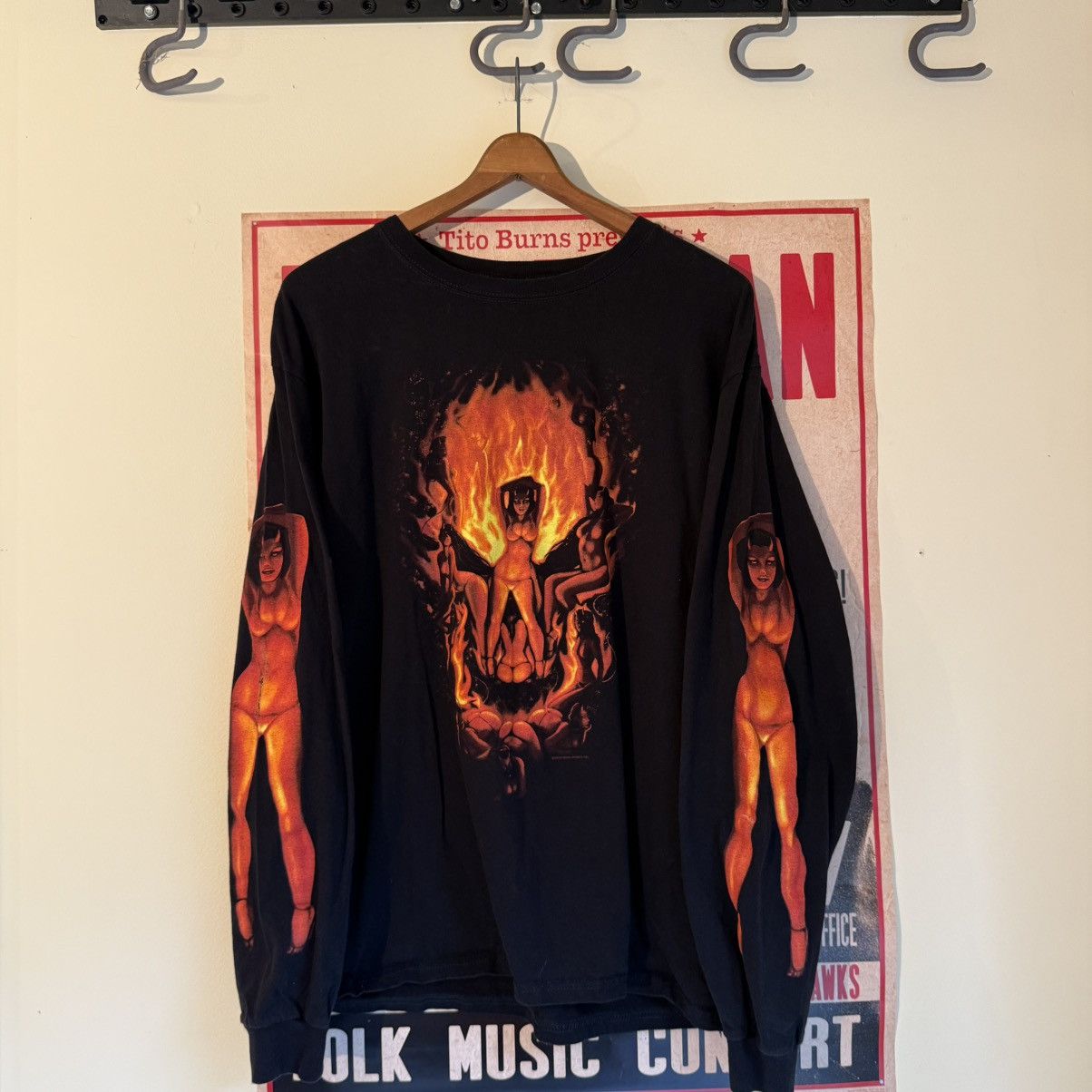 Harley Davidson Hot leathers Flame Girl Graphic Long Sleeve Goth Sex Tee Size US L / EU 52-54 / 3 - 1 Thumbnail