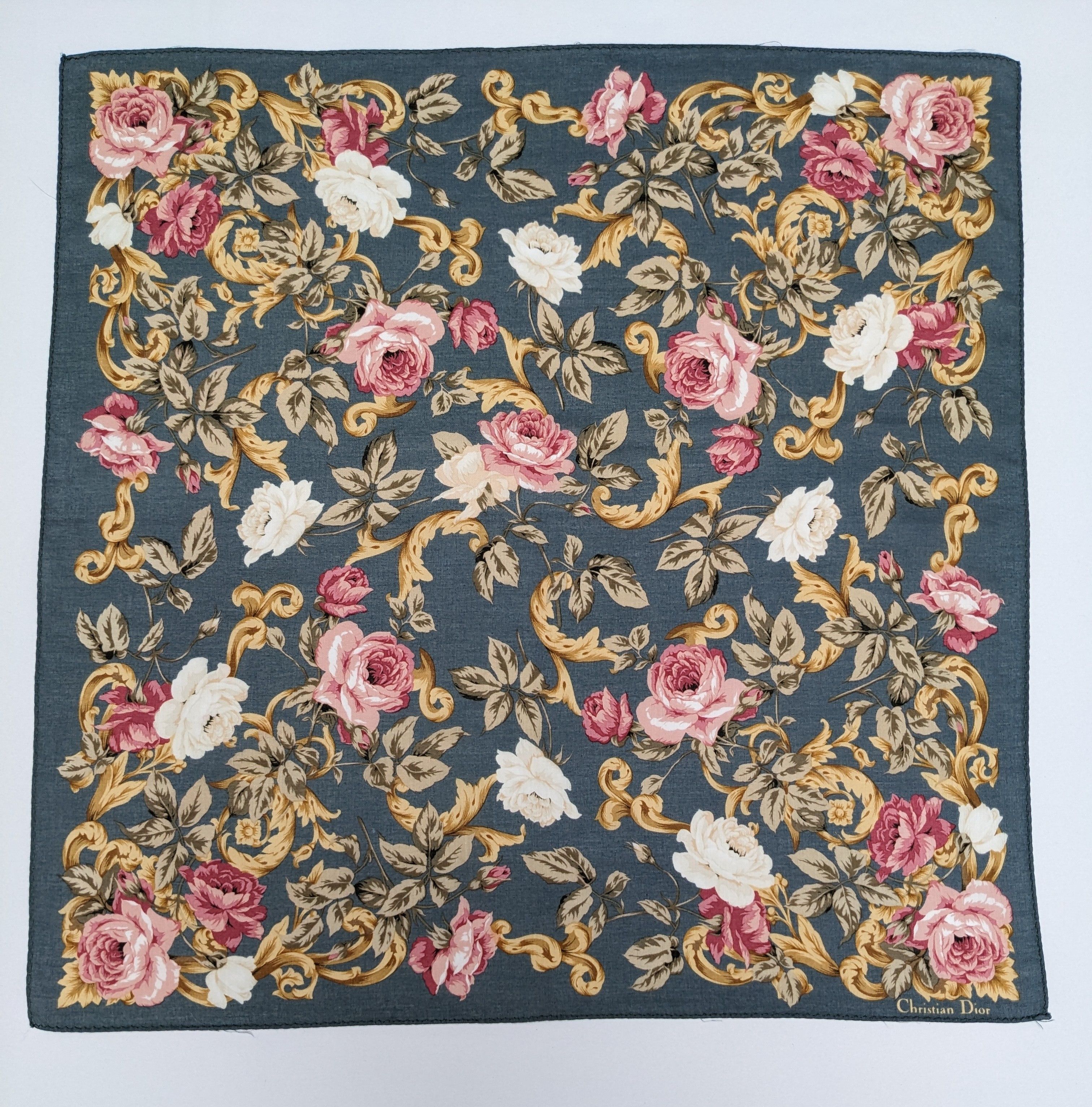 Christian Dior Monsieur VINTAGE CHRISTIAN DIOR FLORAL SILK HANDKERCHIEF Size ONE SIZE - 3 Thumbnail
