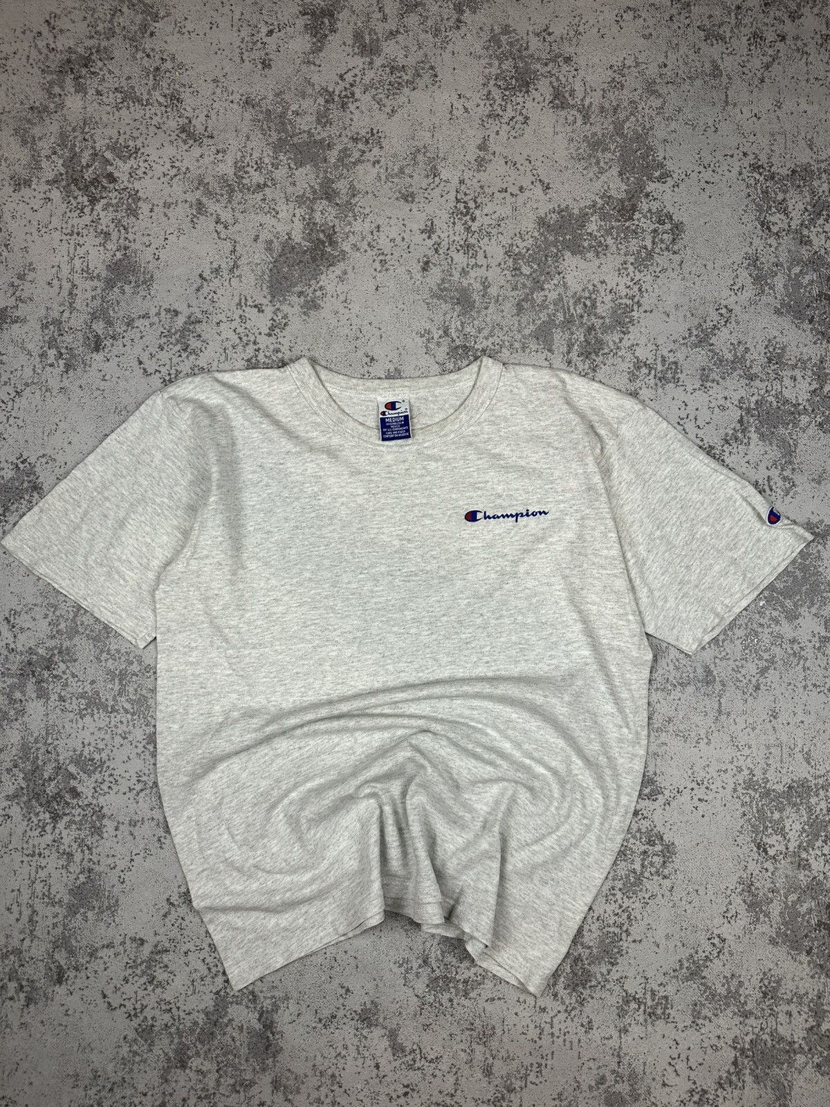 Champion Champion Minimal Logo Tee Vintage USA Tag Size US M / EU 48-50 / 2 - 1 Thumbnail