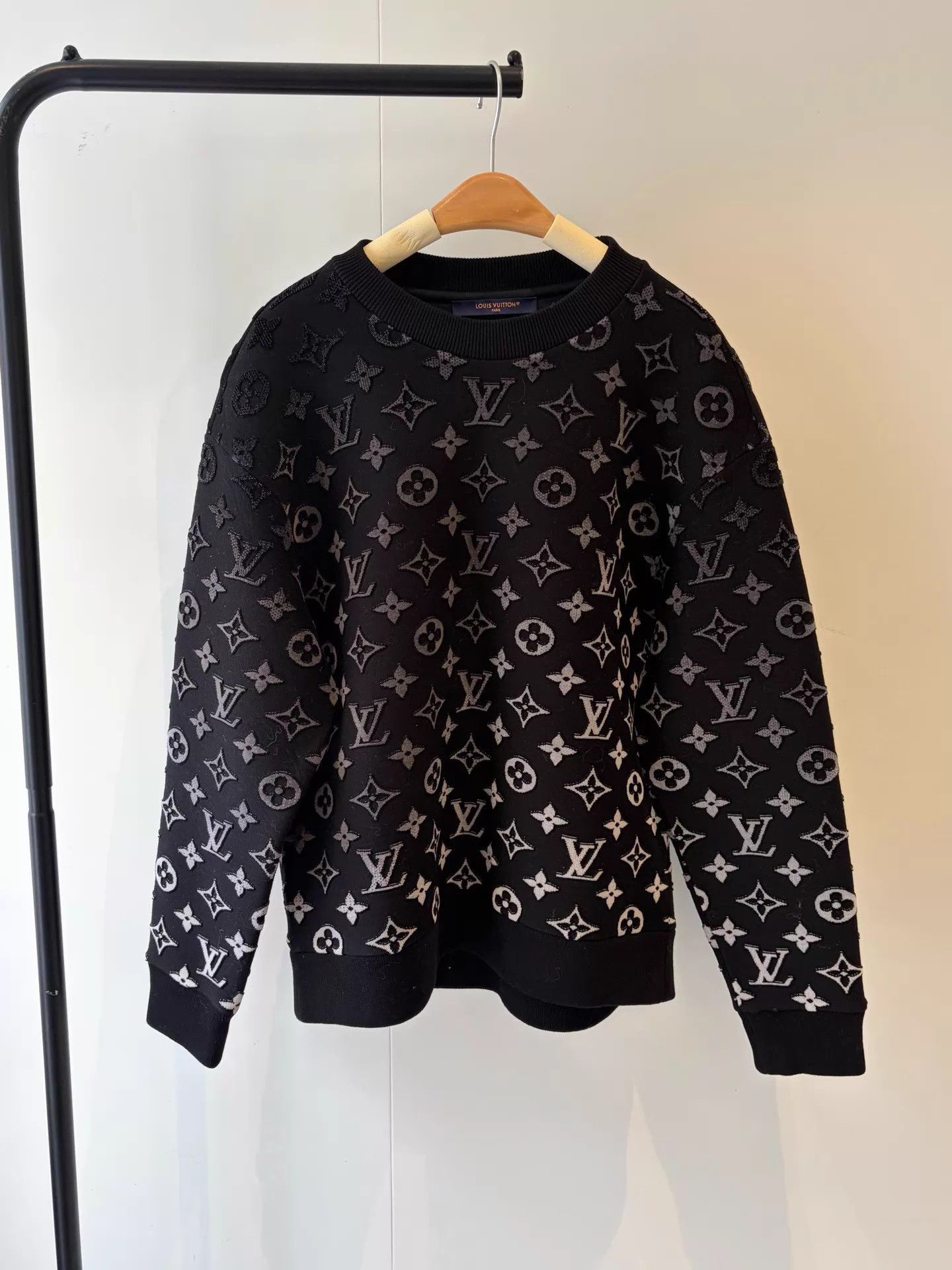 Louis Vuitton LV 23S logo space cotton sweatshirt XS mint Size US XS / EU 42 / 0 - 1 Thumbnail