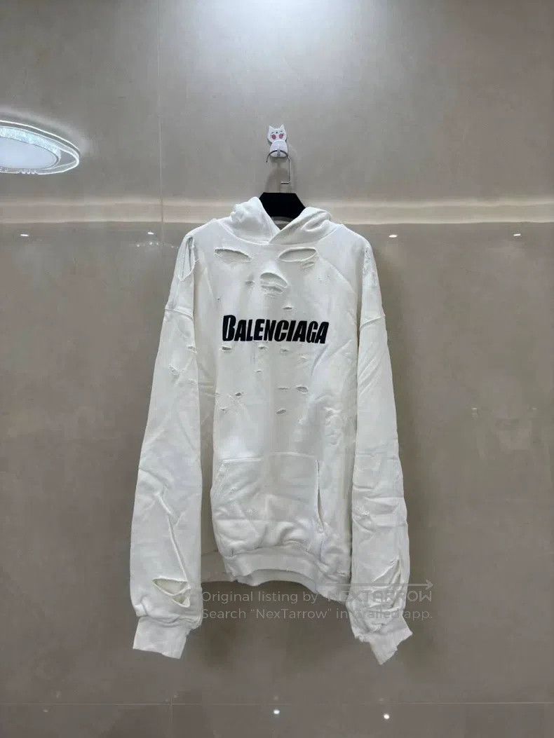 Balenciaga Balenciaga Large hole letter hoodie Size US S / EU 44-46 / 1 - 2 Thumbnail