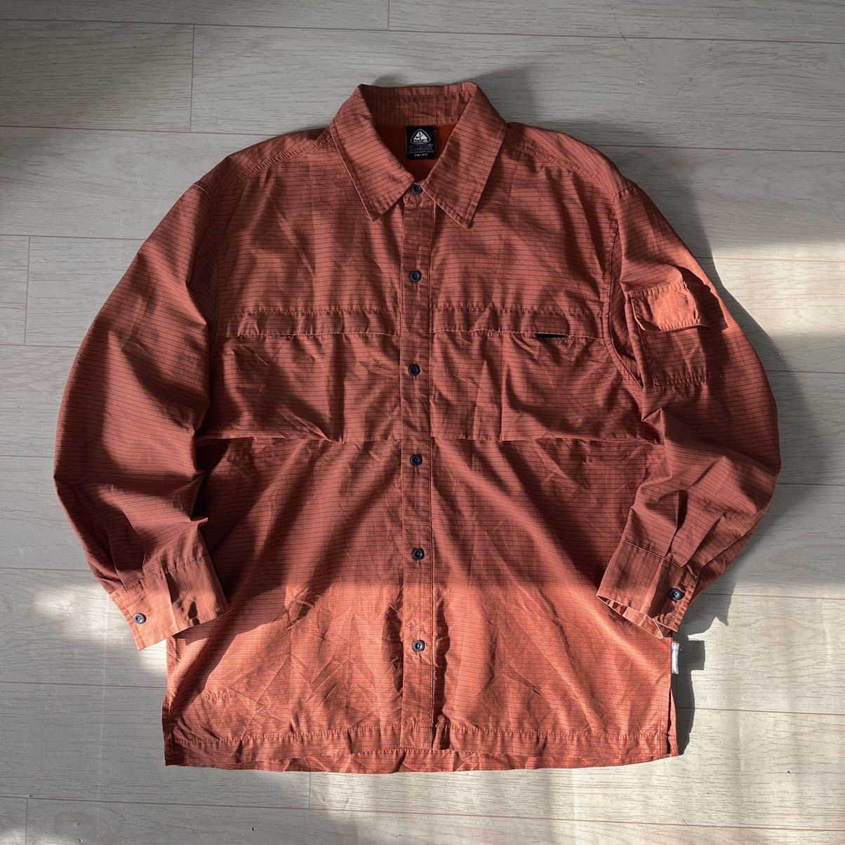 Nike ACG Nike acg pocket y2k shirt dri fits Size US M / EU 48-50 / 2 - 1 Thumbnail