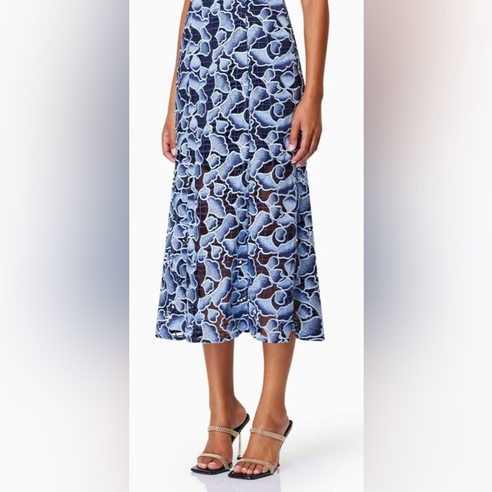 ELLIATT NWT Elliatt $300 Blue Floral Midi Skirt Size S Size 27" / US 4 / IT 40 - 2 Thumbnail