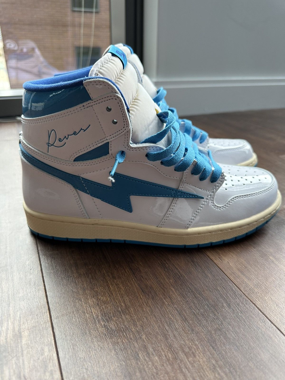 Kool Kiy Sneaker