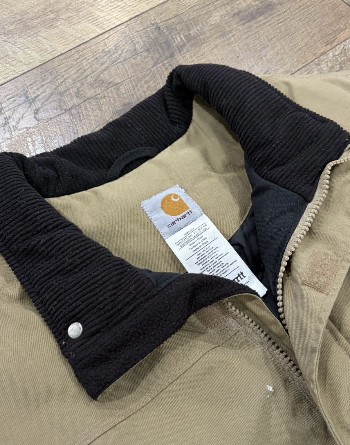 Carhartt Carhartt Quilted Vest XL Khaki Ribbed Collar Full Zip Size US XL / EU 56 / 4 - 4 Thumbnail