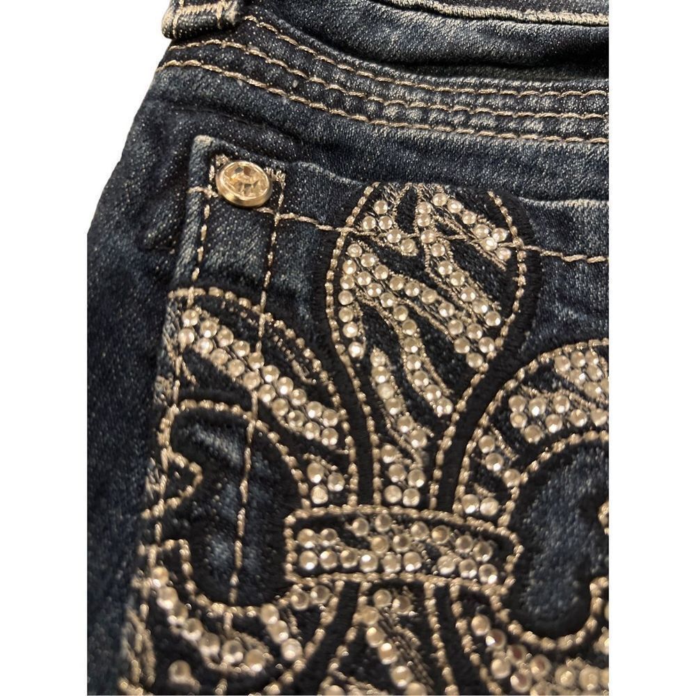 Miss Sixty MISS ME Rhinestones embroidered capri jeans Size 27" / US 4 / IT 40 - 7 Thumbnail