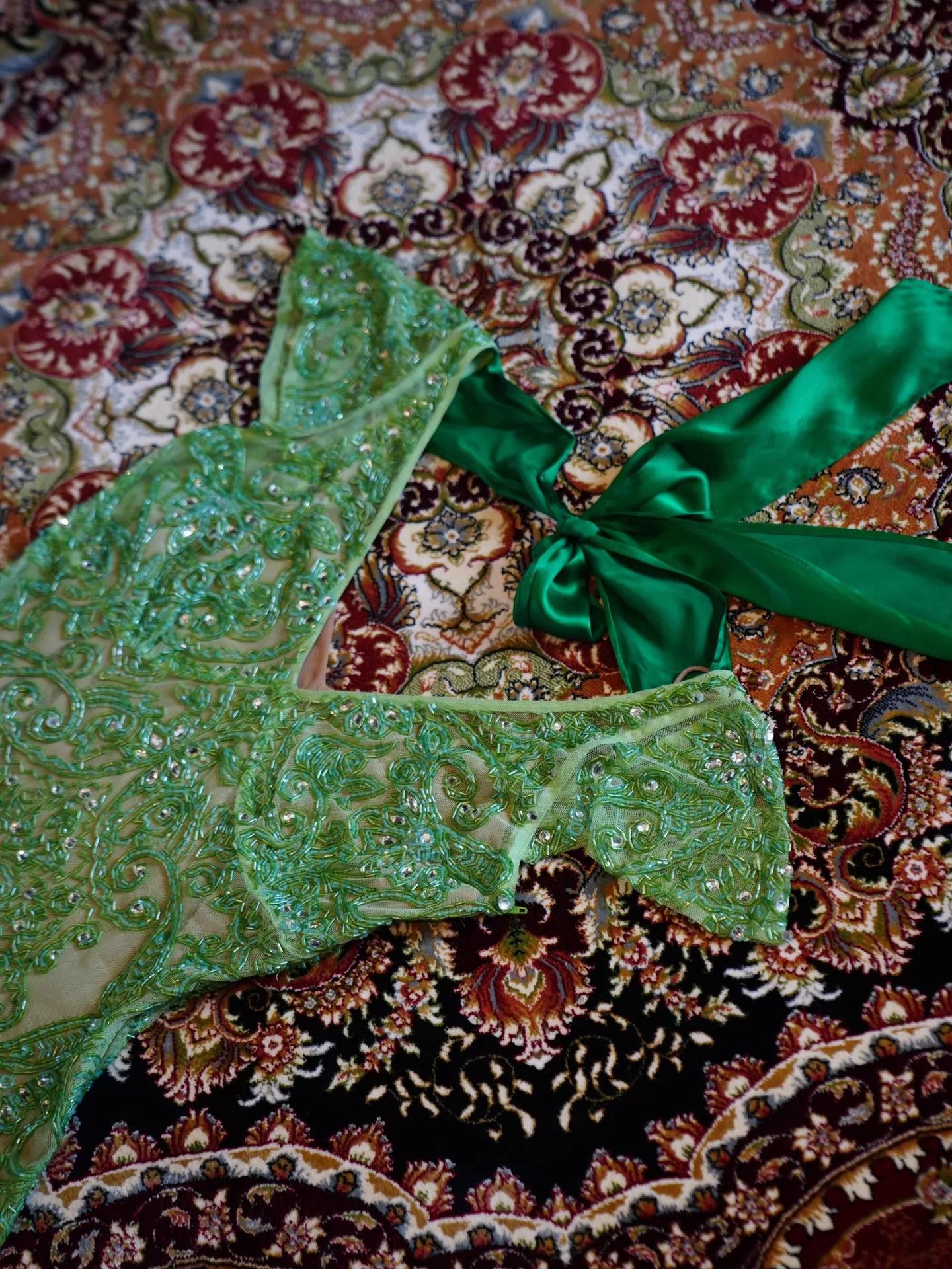 Other Vintage USA Green Silk Organza Hand Beaded Top & Skirt Set Size M / US 6-8 / IT 42-44 - 6 Thumbnail