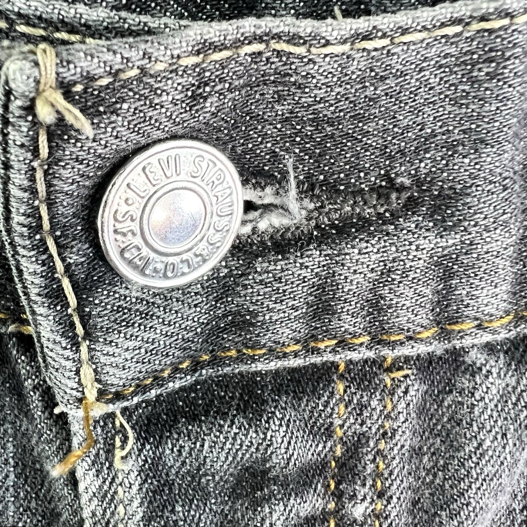 Levi's VINTAGE Levi's 501 Jeans Mens Size 36 X32 Distressed Straight Denim Black 90s Size US 36 / EU 52 - 6 Thumbnail
