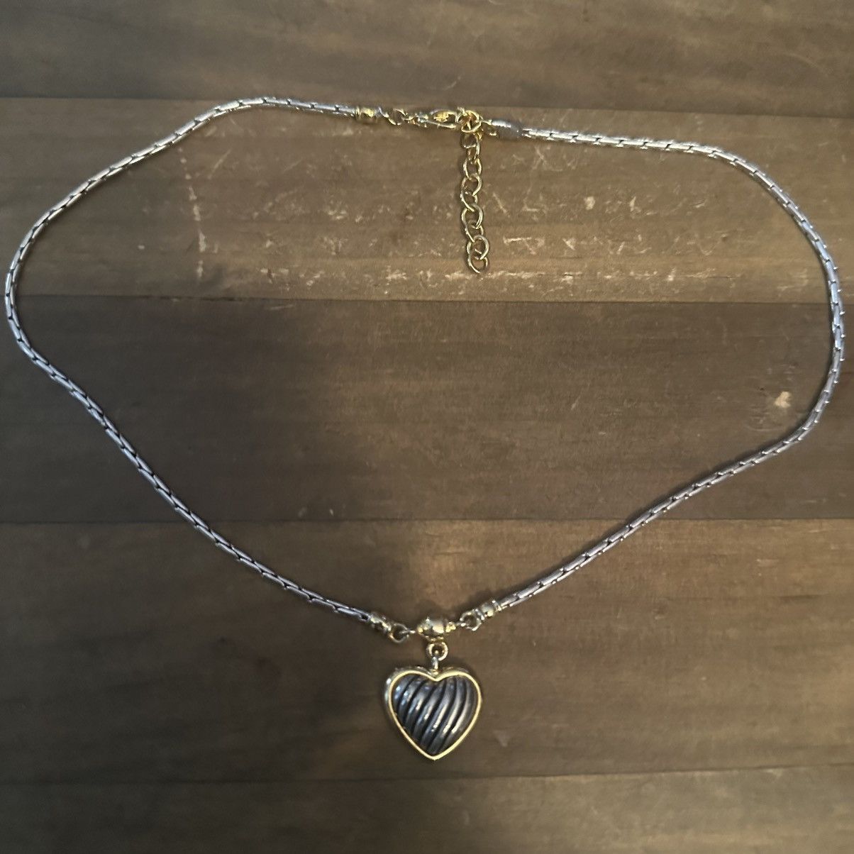 Other Two tone ribbed heart pendant necklace Size ONE SIZE - 2 Thumbnail