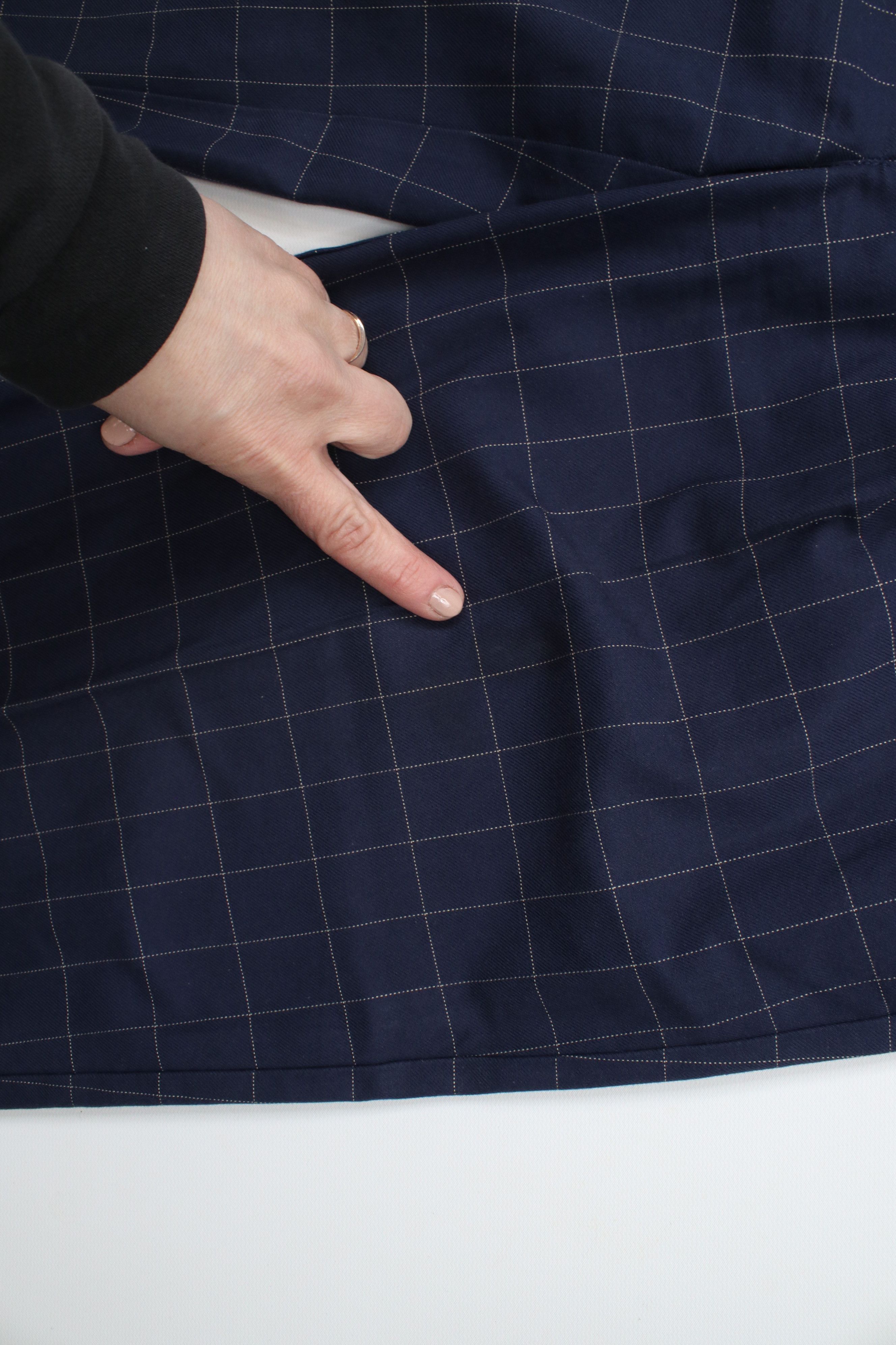 Tommy Hilfiger × Vintage Vintage 90s Tommy Hilfiger Cuffed Chino Pants Blue Plaid Size US 30 / EU 46 - 5 Thumbnail