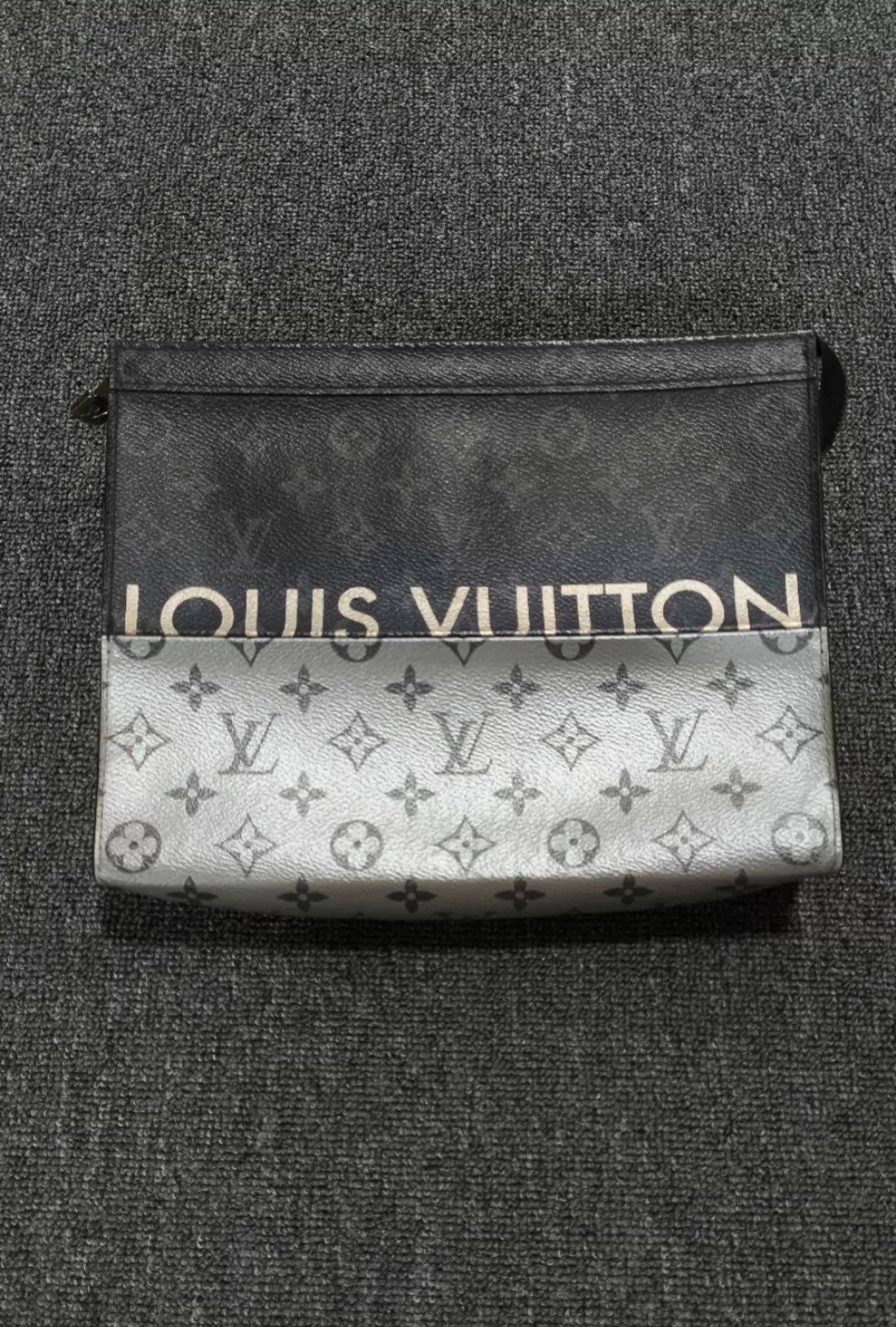 Louis Vuitton LV two-tone Monogram print black gray clutch Size ONE SIZE - 1 Thumbnail