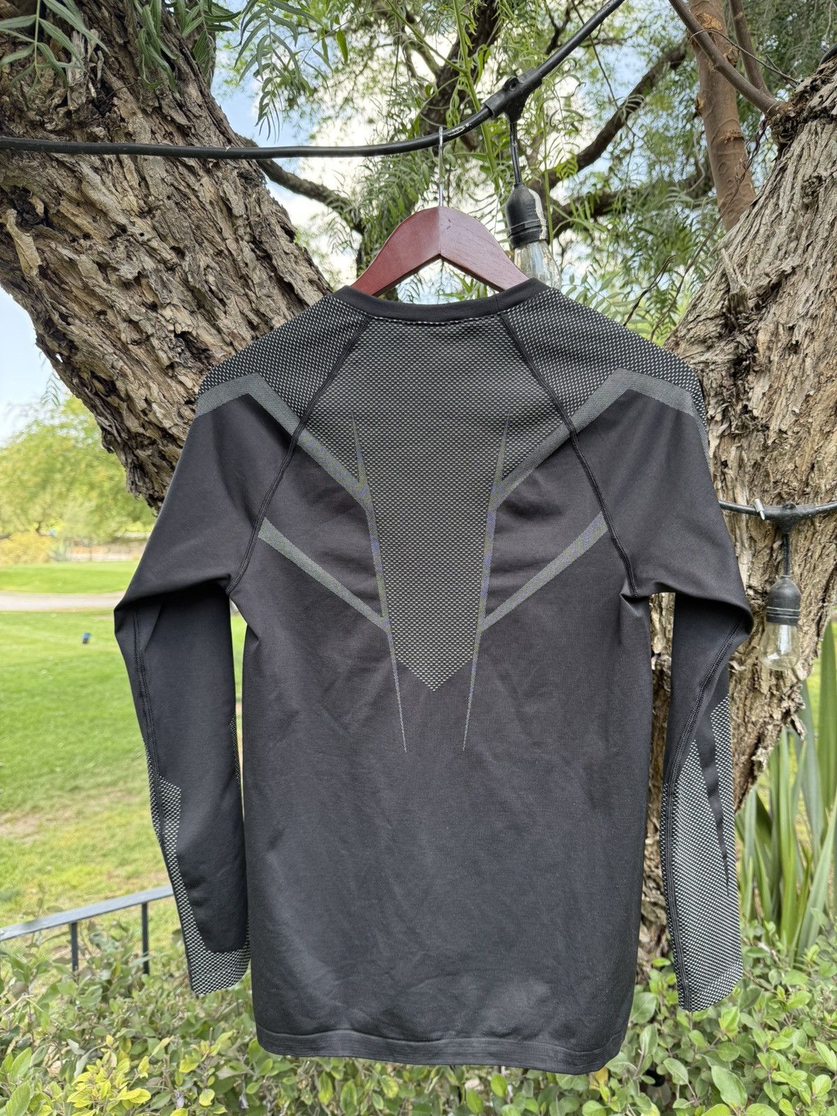 Gymshark Gymshark Onyx Long Sleeve Compression Shirt Size US M / EU 48-50 / 2 - 2 Thumbnail
