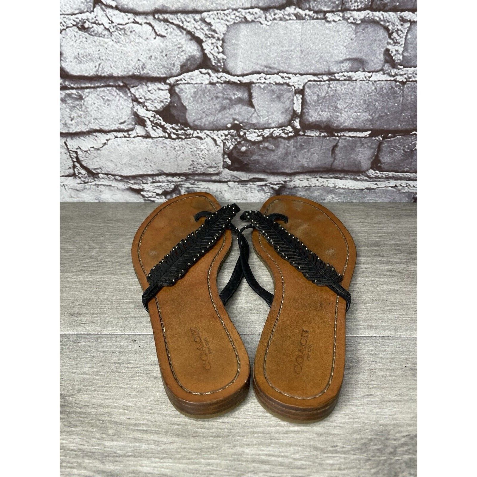 Coach Coach New York DENI Black Leather Feather Thong Flat Sandals Size US 8 / IT 38 - 6 Thumbnail