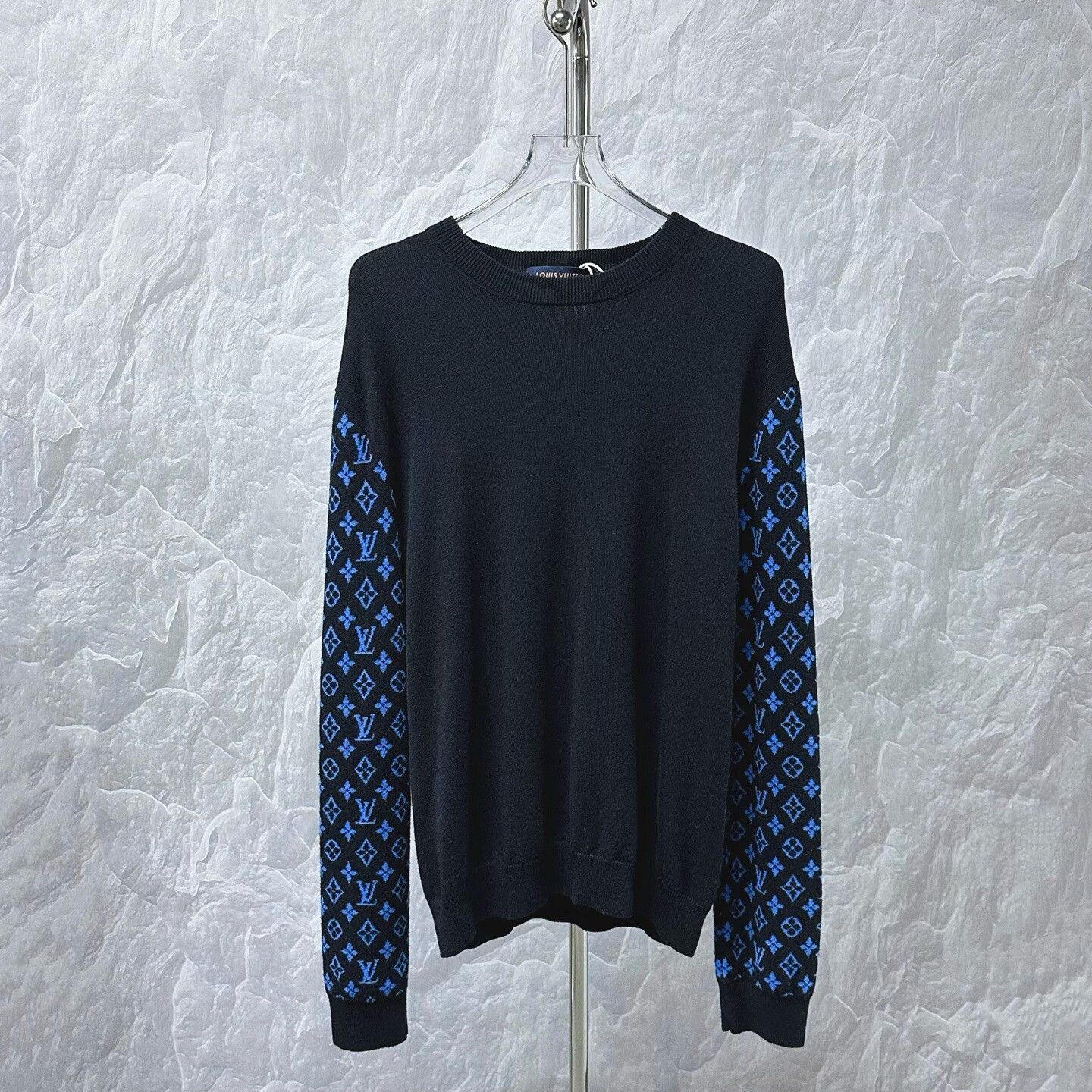 Louis Vuitton louis vuitton monogram sleeve sweater Size L / US 10 / IT 46 - 1 Thumbnail