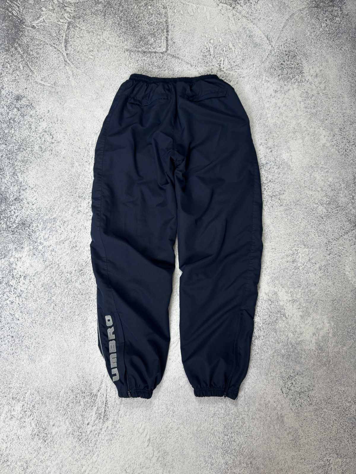 Umbro Vintage Umbro Nylon Sweatpants Y2k Style Drill Parachute Size US 32 / EU 48 - 11 Thumbnail