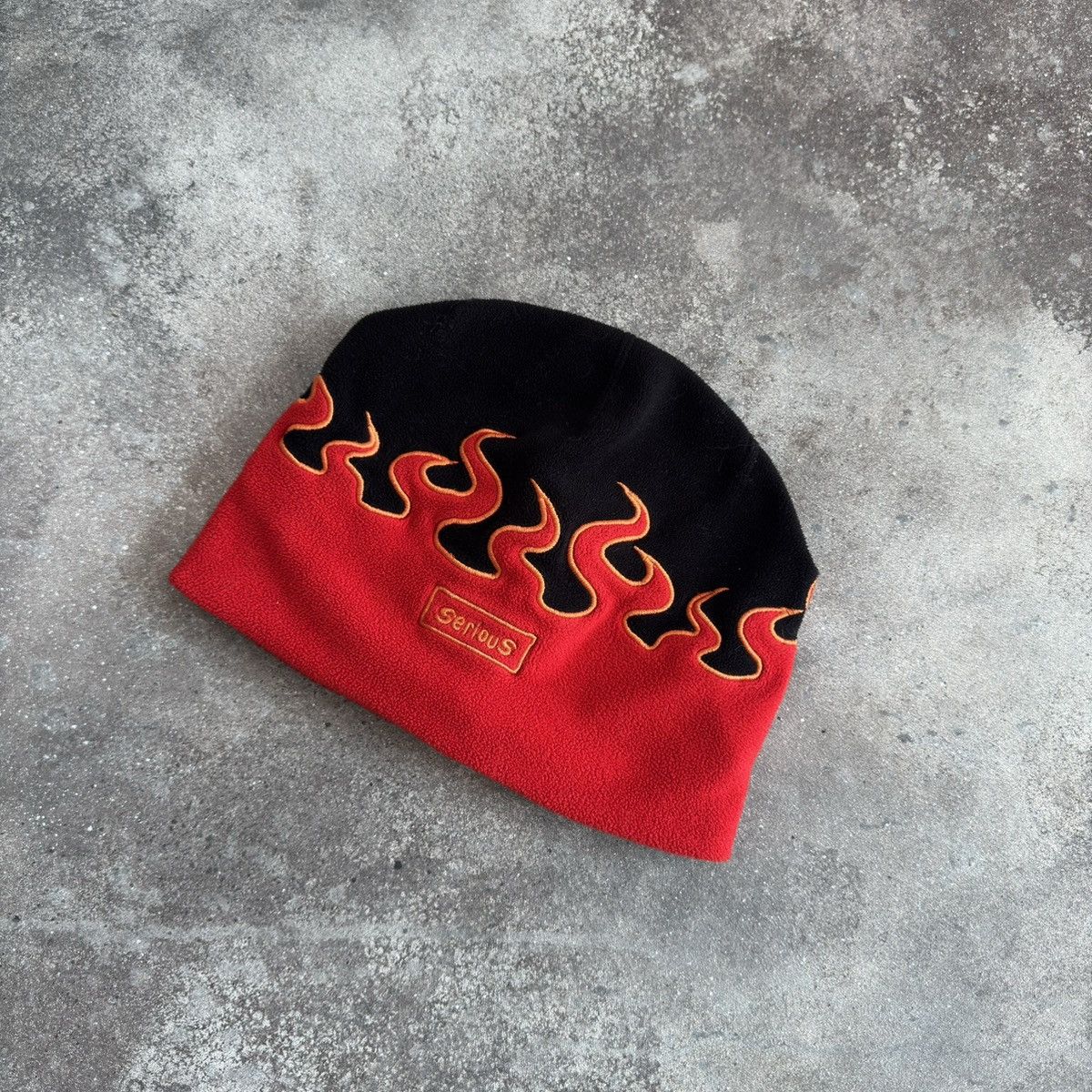 20471120 × Japanese Brand Vintage Flaming Fire Beanie Hat Size ONE SIZE - 1 Thumbnail