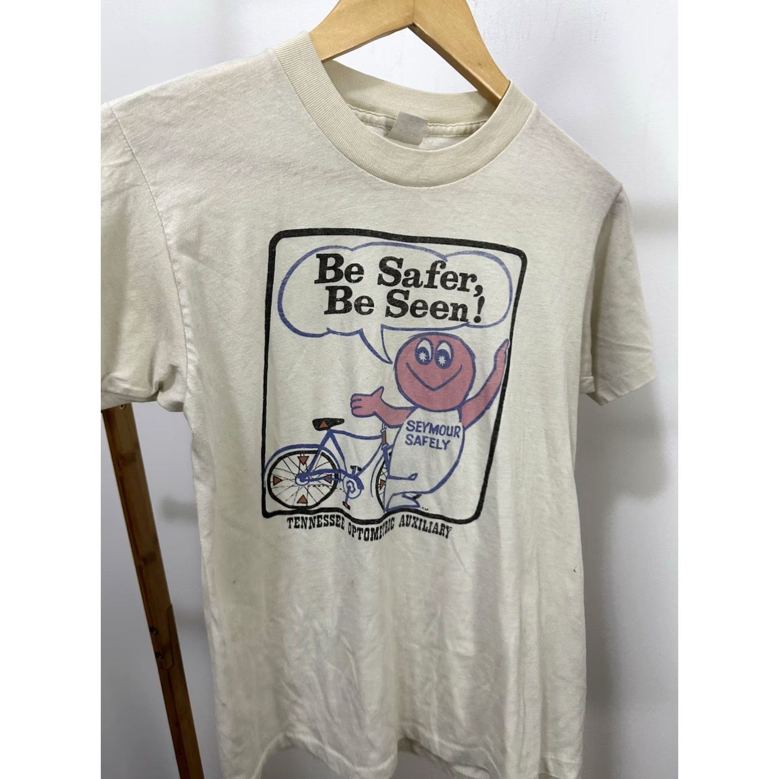 Vintage VINTAGE 80s Be Safer Be Seen Optometric Auxiliary Eye Paper Thin Worn T-Shirt M Adult Mens White Size US M / EU 48-50 / 2 - 5 Thumbnail