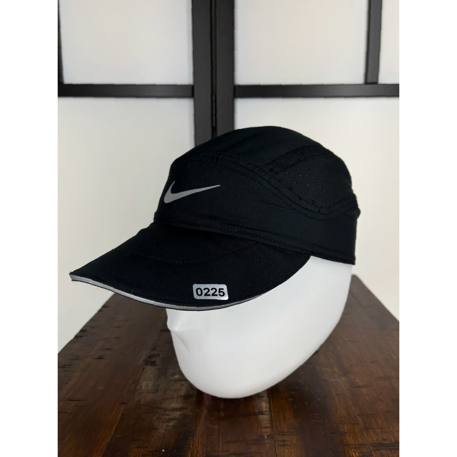 Nike Nike Hat Cap Adjustable One Size Black Tailwind Polyester Pickleball-Style Hat Men Women Sports Logo Golf Size ONE SIZE - 4 Thumbnail