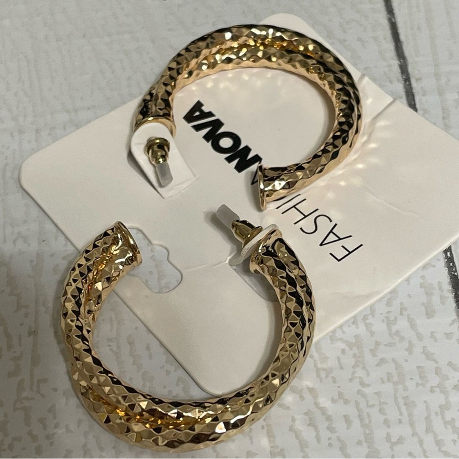 Other FASHION NOVA Overlapping Plans Earrings NWT Size ONE SIZE - 2 Thumbnail