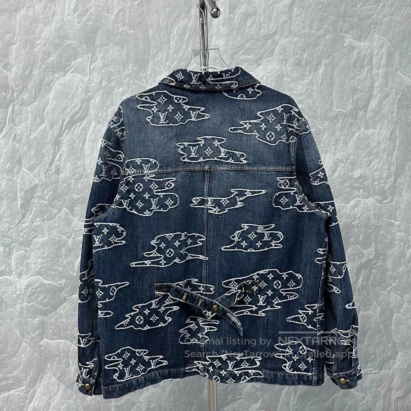 Louis Vuitton louis vuitton cloud embroidered denim jacket. Size US L / EU 52-54 / 3 - 4 Thumbnail