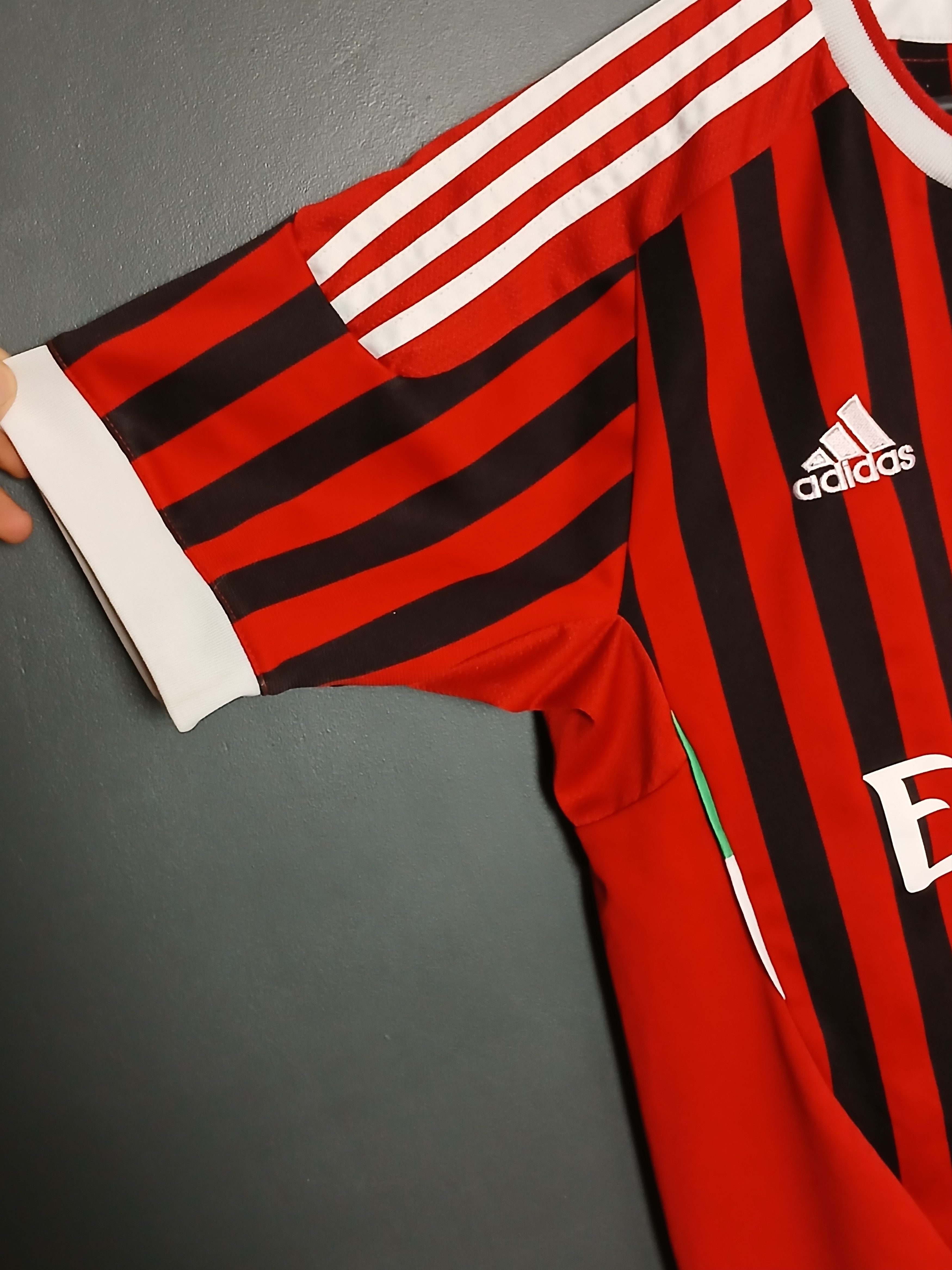 Other Milan 11/12 Home Football Jersey T-Shirt Size US S / EU 44-46 / 1 - 8 Thumbnail