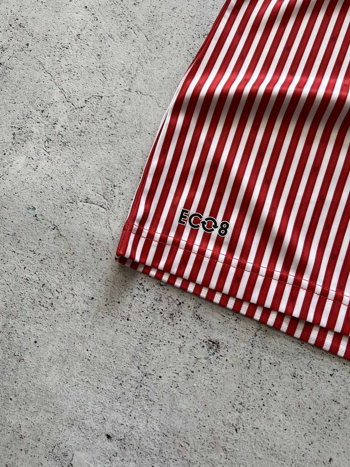 Hummel HUMMEL FC SOUTHAMPTON 2023/2024 HOME FOOTBALL SOCCER JERSEY Size US S / EU 44-46 / 1 - 5 Thumbnail