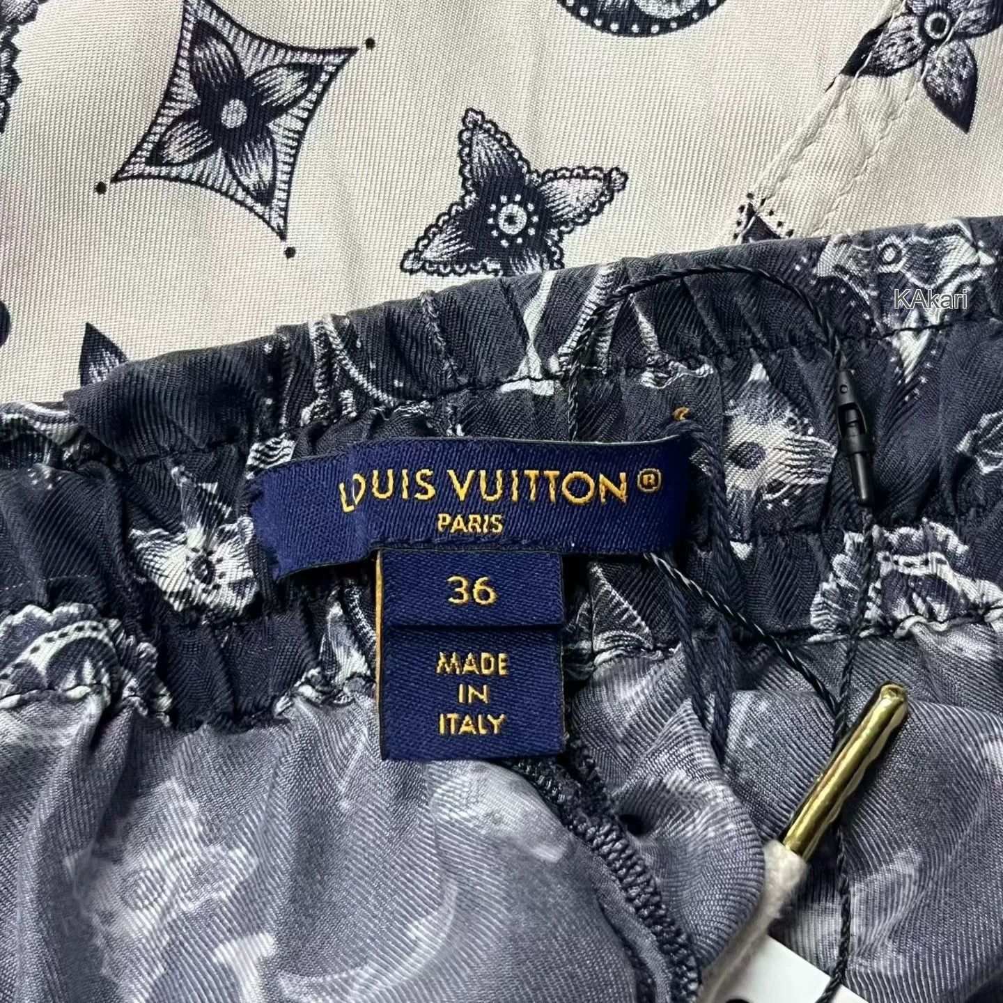 Louis Vuitton Louis Vuitton 2025 White Logo Mid-Rise Pants Size US 36 / EU 52 - 2 Thumbnail