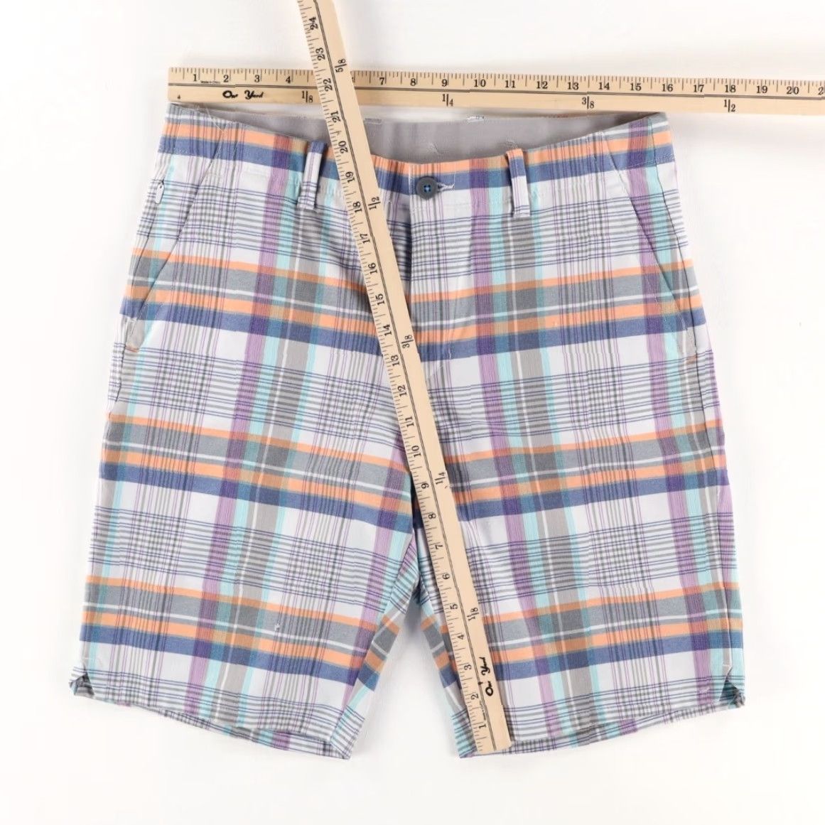 Tommy Bahama Tommy Bahama On Par Islandzone Woven Golf Shorts Plaid Multi-Colored 32 Men's Casual Shorts Size US 32 / EU 48 - 3 Thumbnail