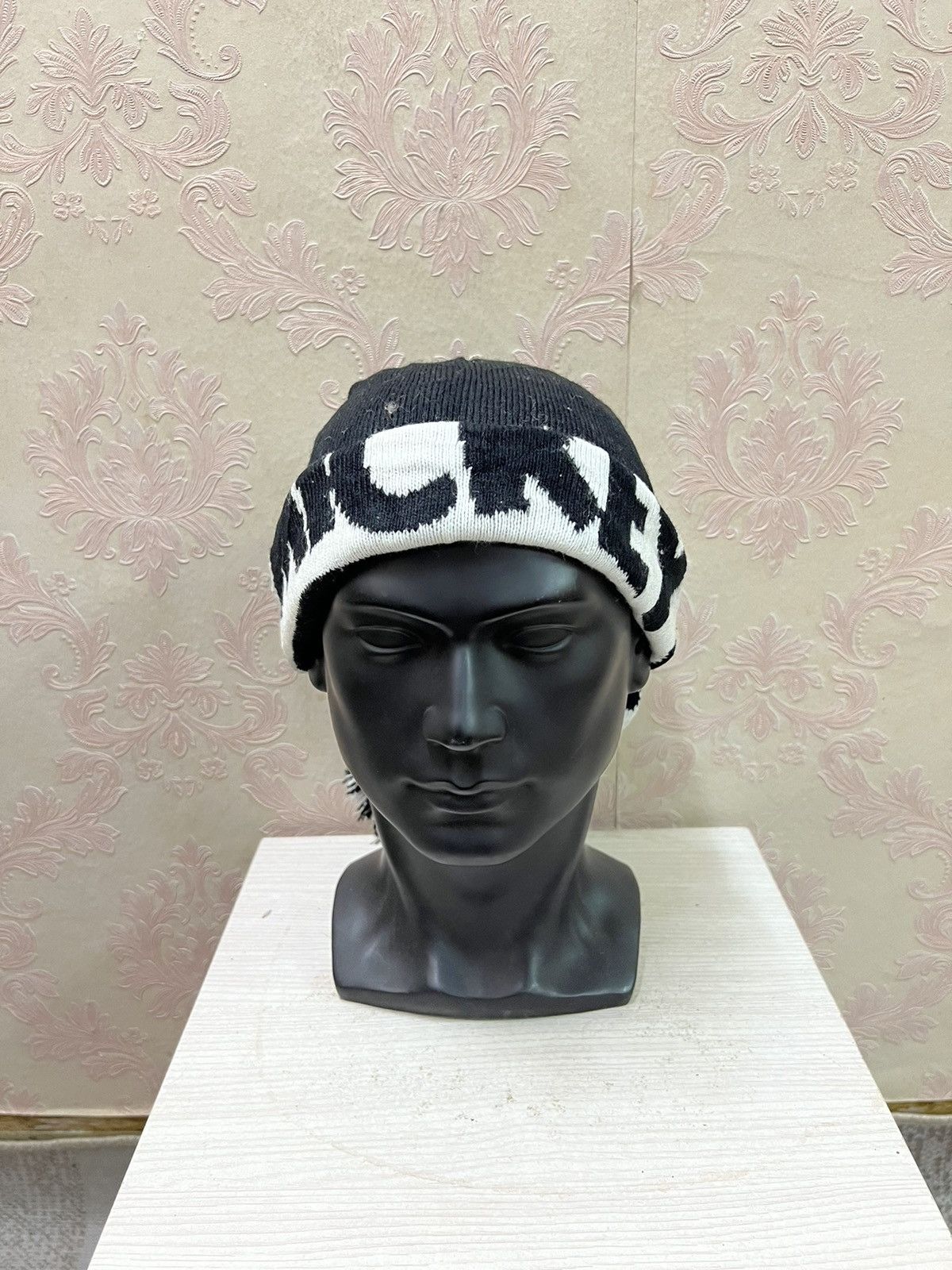 Disney × Mickey Mouse Mickey Mouse Cartoon Beanie Hats Size ONE SIZE - 2 Thumbnail