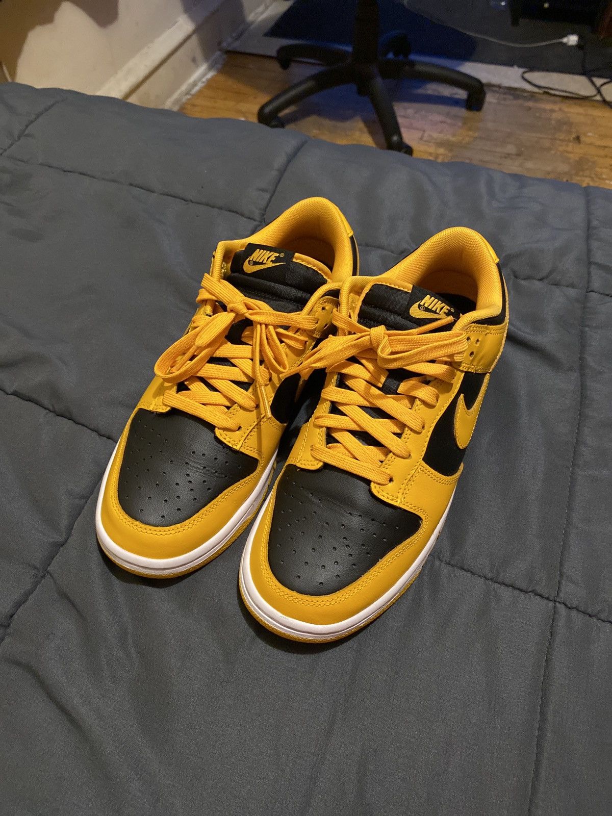 Nike Nike Dunk Low Championship Goldenrod (2021) Size US 9.5 / EU 42-43 - 2 Thumbnail