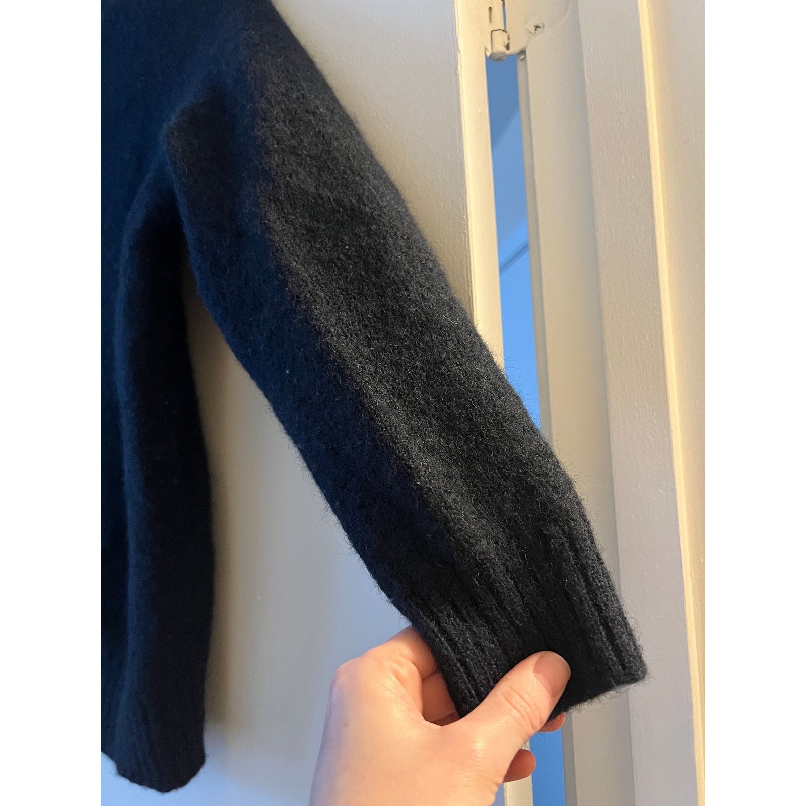 Zara Zara Black Wool Long Sleeve Sweater Sz L Size M / US 6-8 / IT 42-44 - 6 Thumbnail