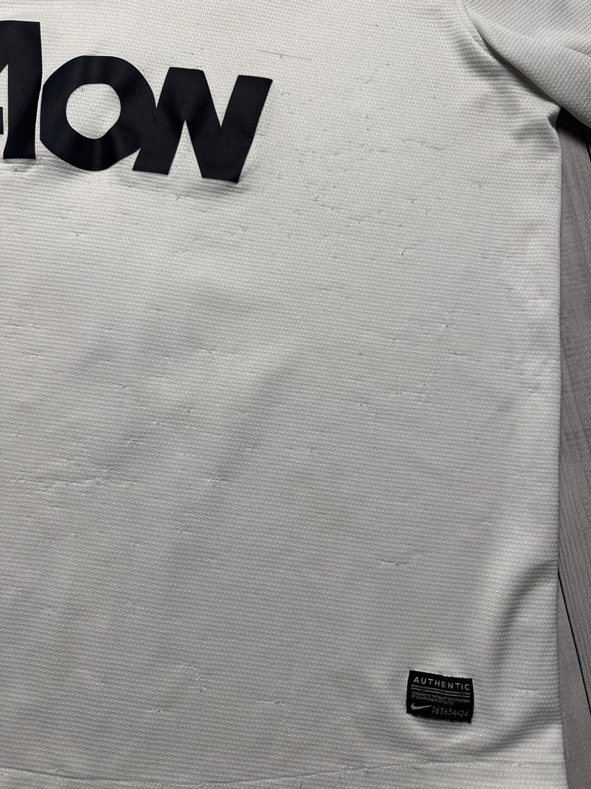 Vintage Vintage Nike Manchester United soccer jersey size L/XL Size US XL / EU 56 / 4 - 4 Thumbnail