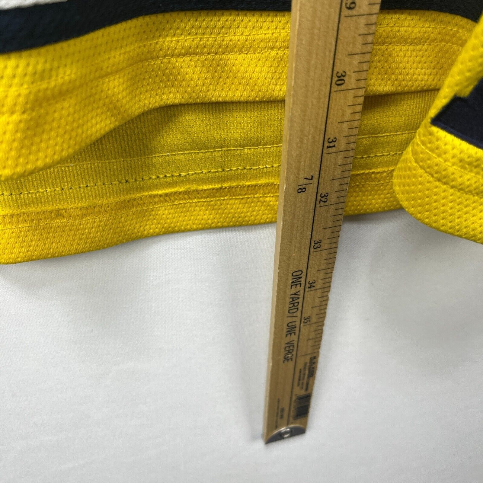 Nike × Vintage Vintage 90s Nike Swoosh Michigan Wolverines University XL Size US XL / EU 56 / 4 - 8 Thumbnail