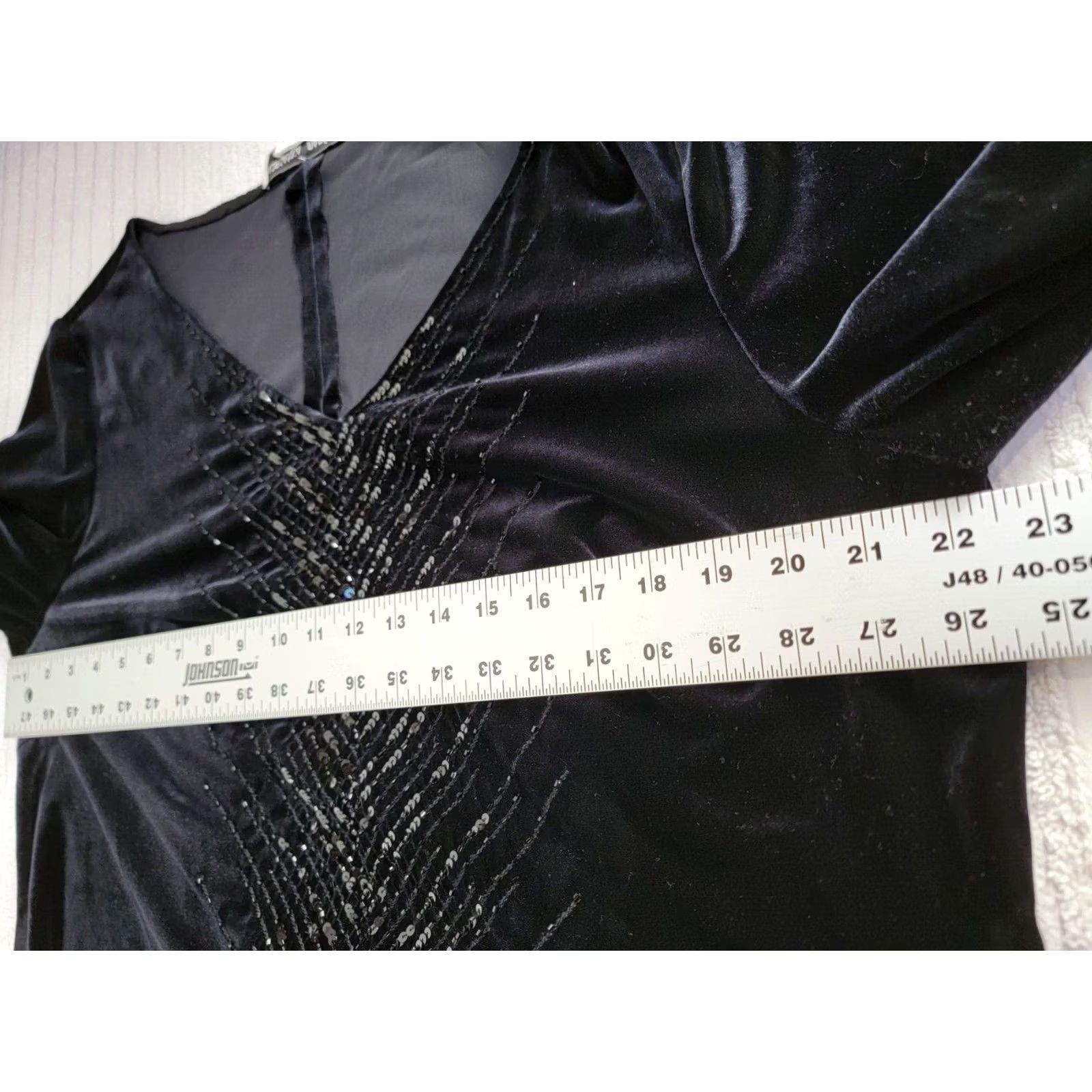 Adrianna Papell Adrianna Papell Evening Essentials Blouse Women 2X Black Velvet Sequin V-Neck 3/4 Sleeve Size XXL / US 16-18 / IT 52-54 - 6 Thumbnail
