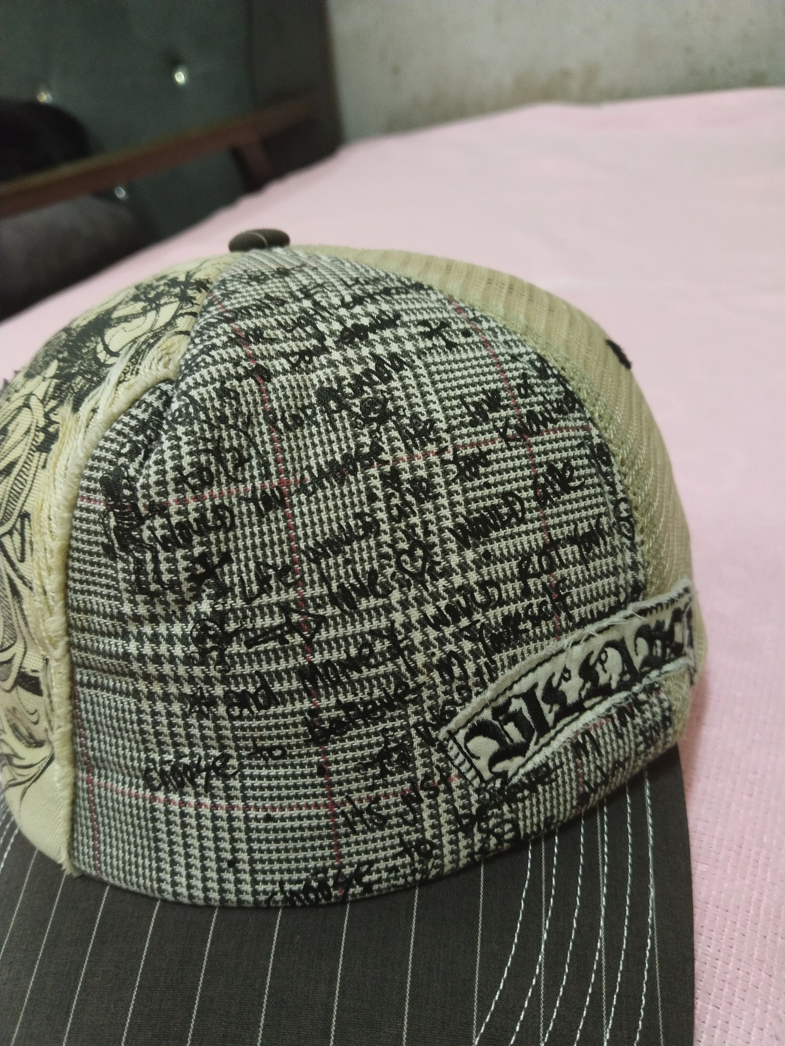 Japanese Brand VINTAGE BILLABONG SKULL PATTERN TRUE RELIGION TRUCKER HAT Size ONE SIZE - 11 Thumbnail