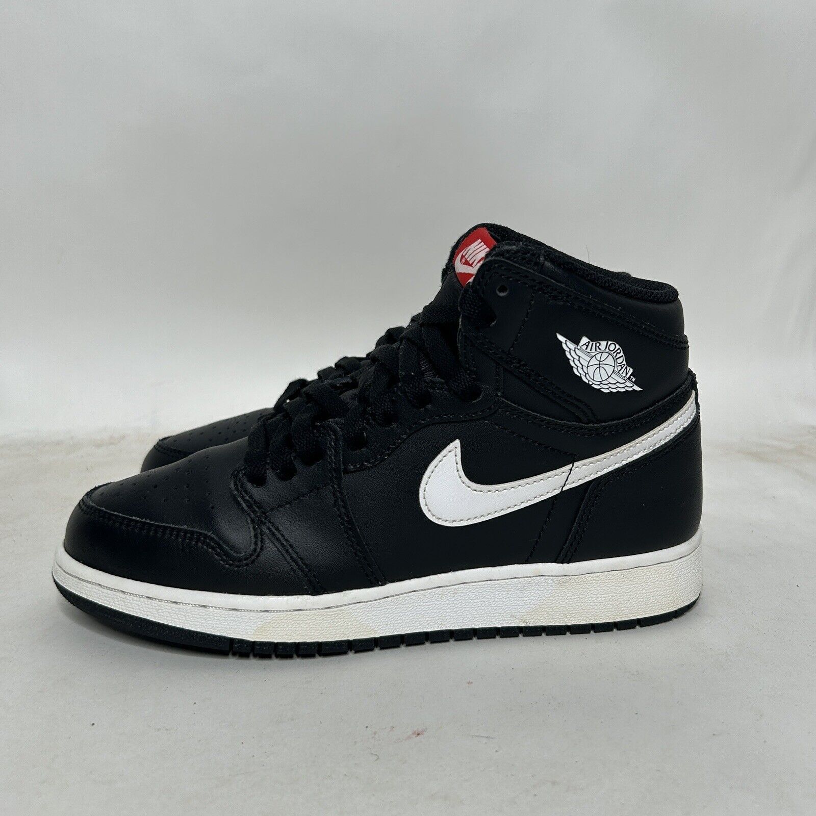 Nike Nike Air Jordan 1 Retro High BG “Black White/Ying Yang” 2024 Size US 7.5 / IT 37.5 - 5 Thumbnail