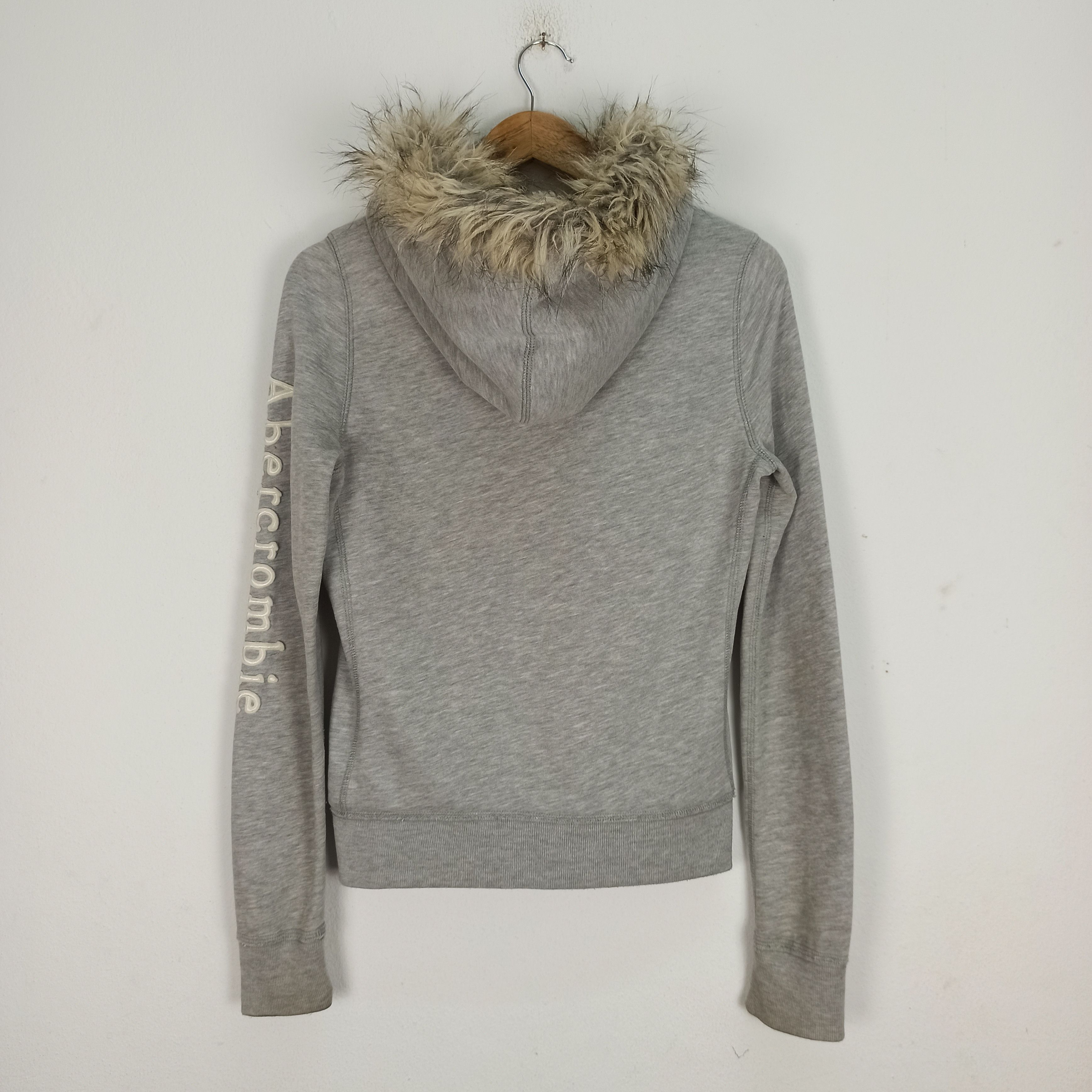If Six Was Nine Abercrombie & Fitch Mink Fur Hoodie Size M / US 6-8 / IT 42-44 - 7 Thumbnail