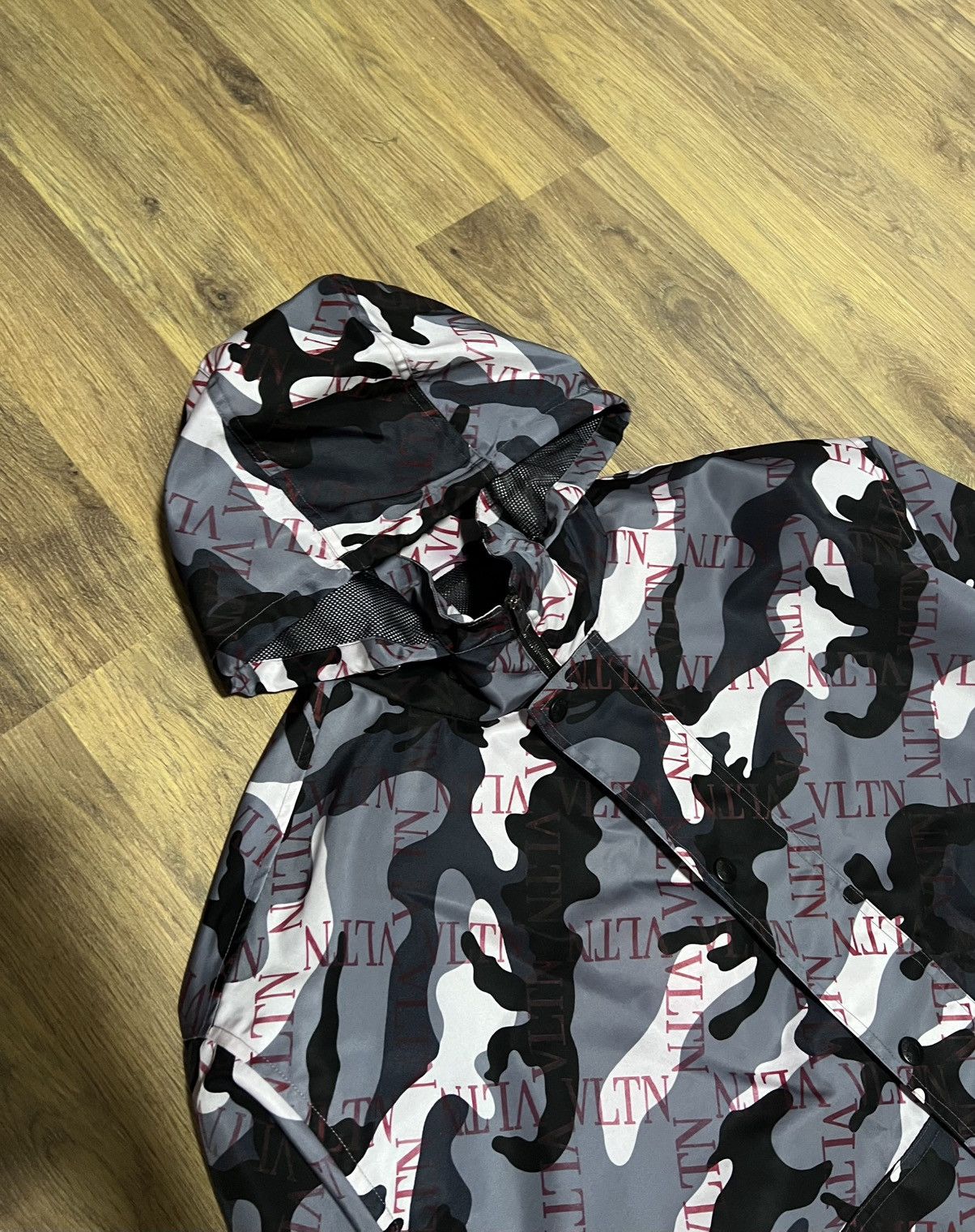 Valentino Valentino VLTN Camo Hooded Jacket Size US M / EU 48-50 / 2 - 5 Thumbnail
