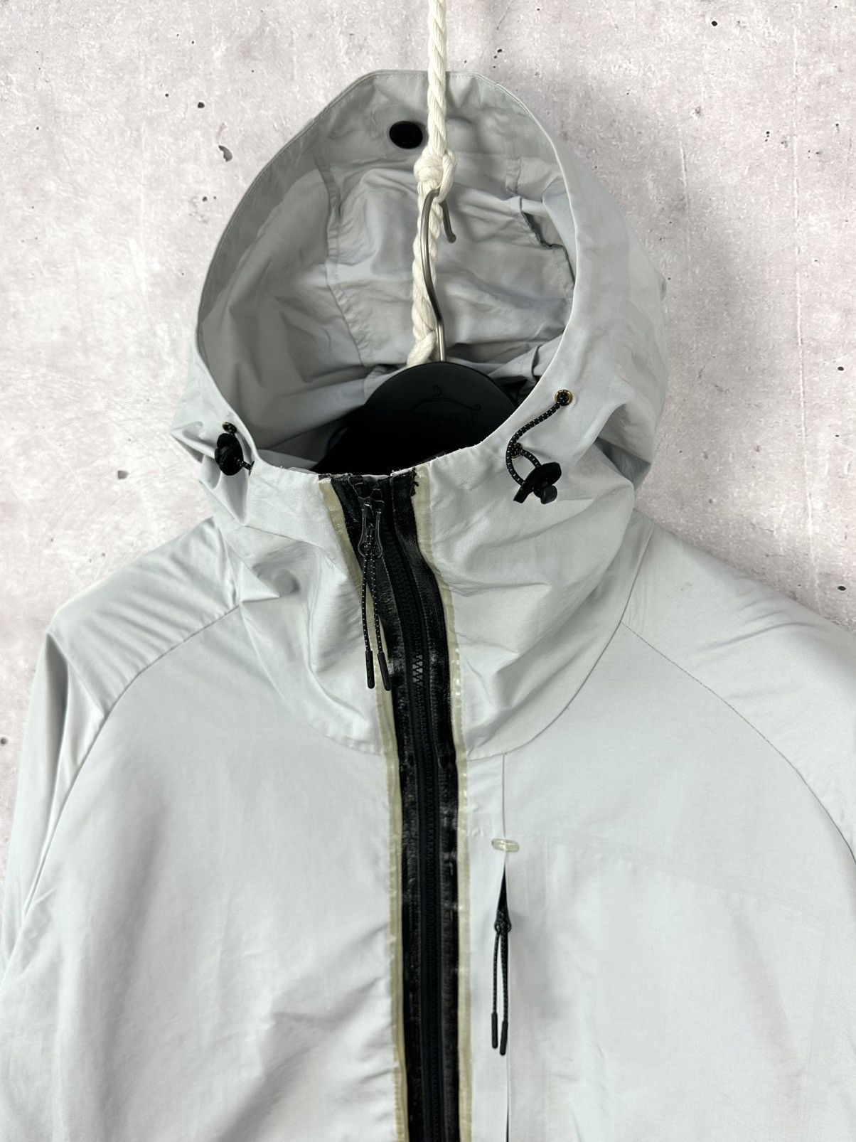 Nike × Vintage Nike Tech Fleece Grey Nylon Logo Hooded Light Jacket Size US L / EU 52-54 / 3 - 9 Thumbnail