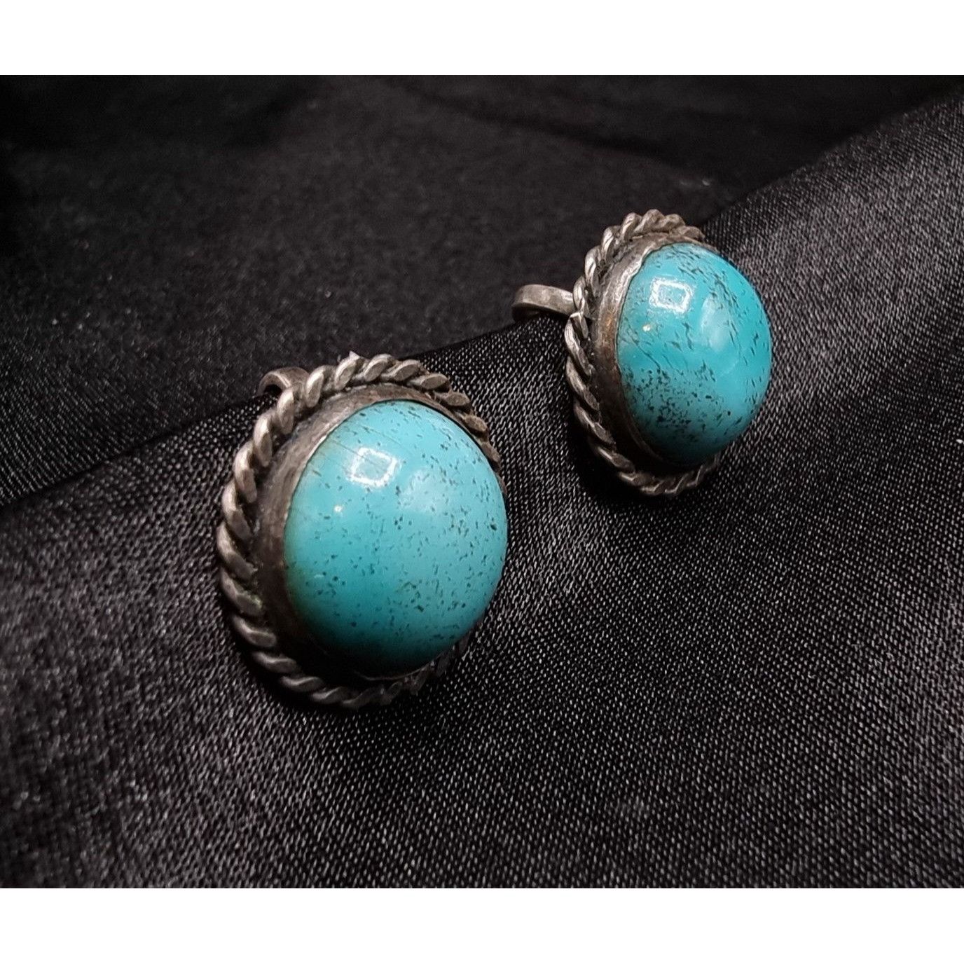 Vintage Vintage 1980S-1990S Howlite Sterling Silver 925 Screw Back E Size ONE SIZE - 2 Thumbnail