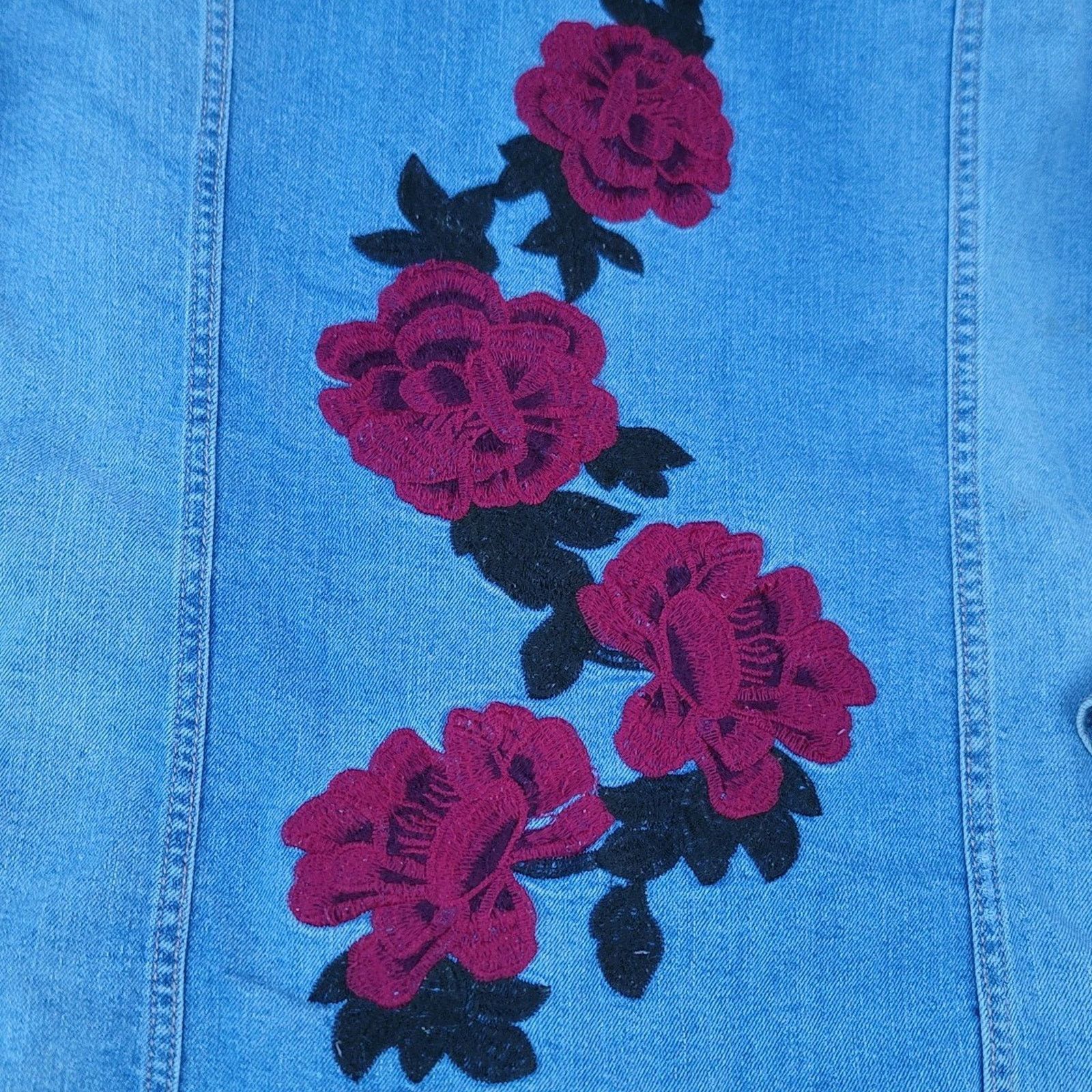 Arizona Jean Co. Arizona Jean Co Distressed Embroidered Roses Denim Jacket Size XL / US 12-14 / IT 48-50 - 2 Thumbnail