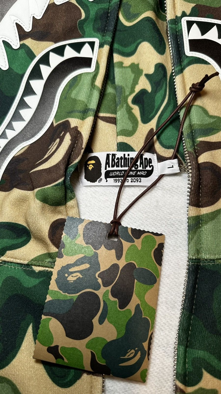 Bape ART CAMO SHARK FULL ZIP HOODIE Size US L / EU 52-54 / 3 - 5 Thumbnail